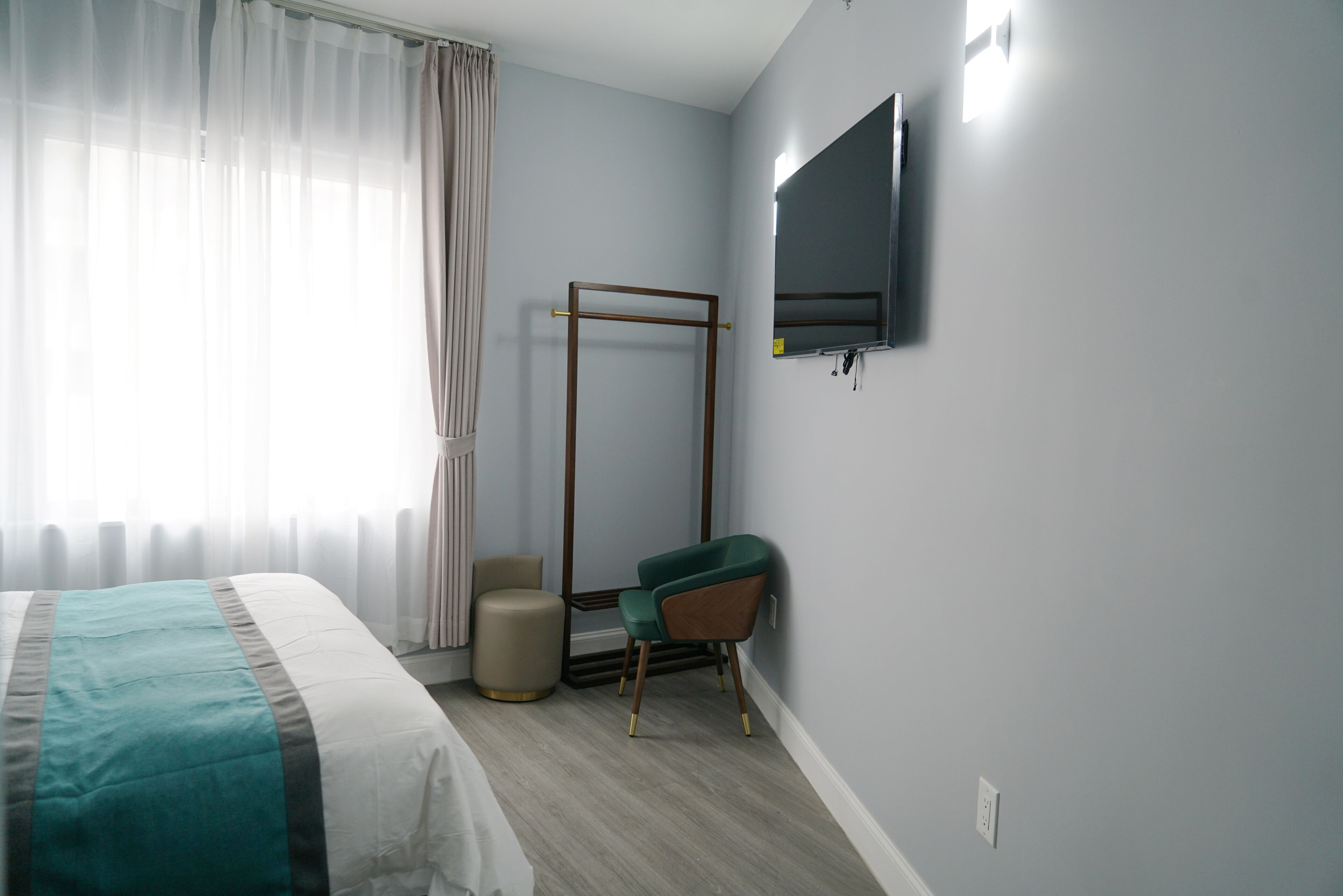 Starlight Hotel