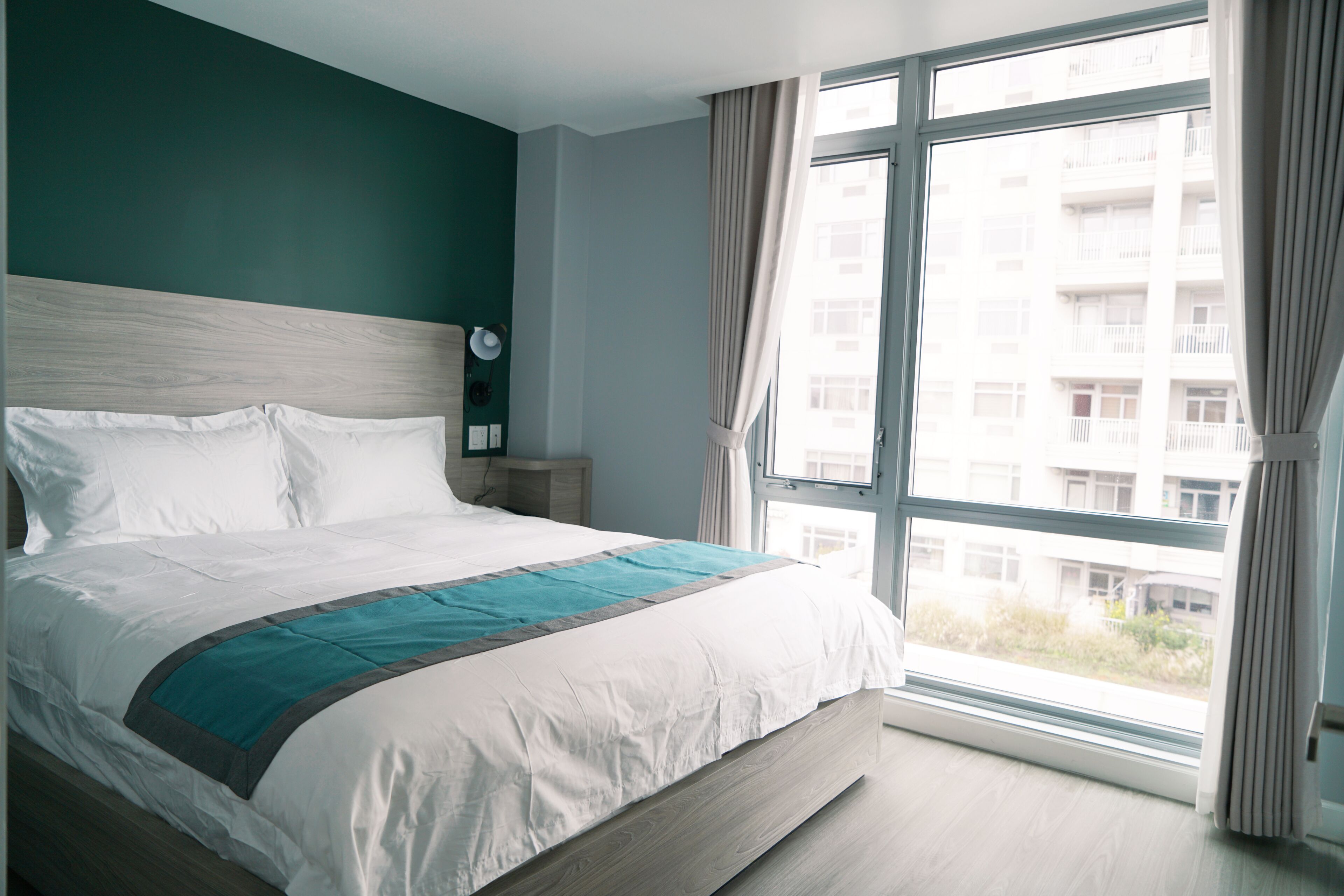 Starlight Hotel