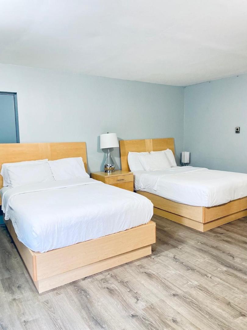 The Tides Motor Inn Stehli Beach