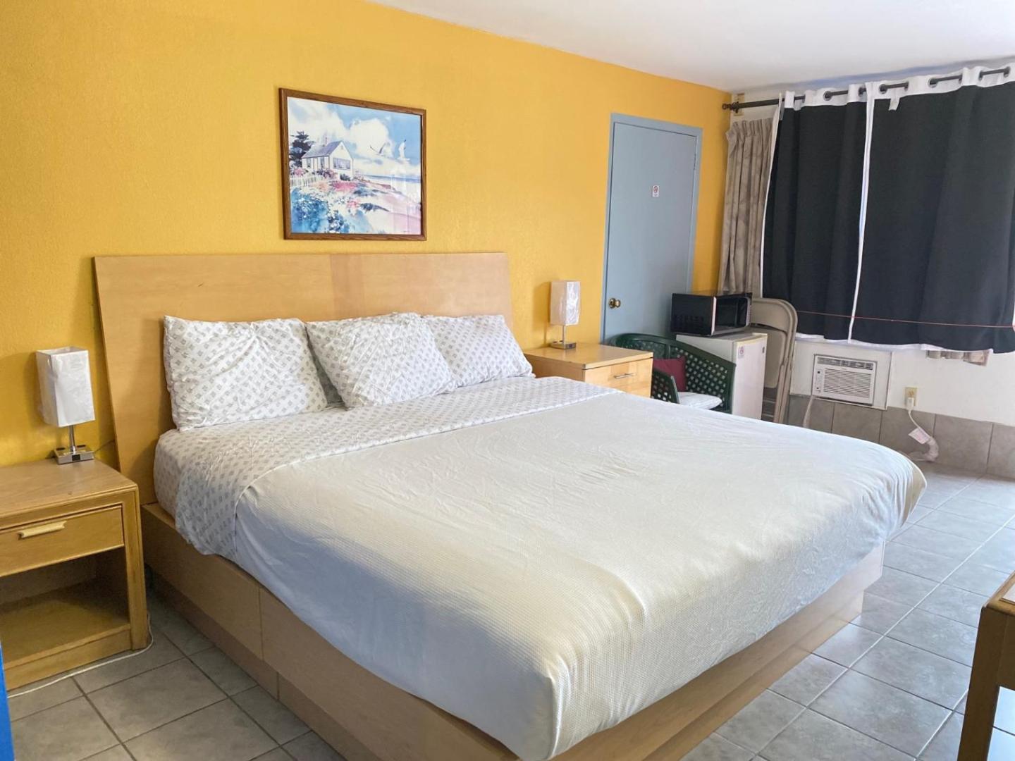 The Tides Motor Inn Stehli Beach