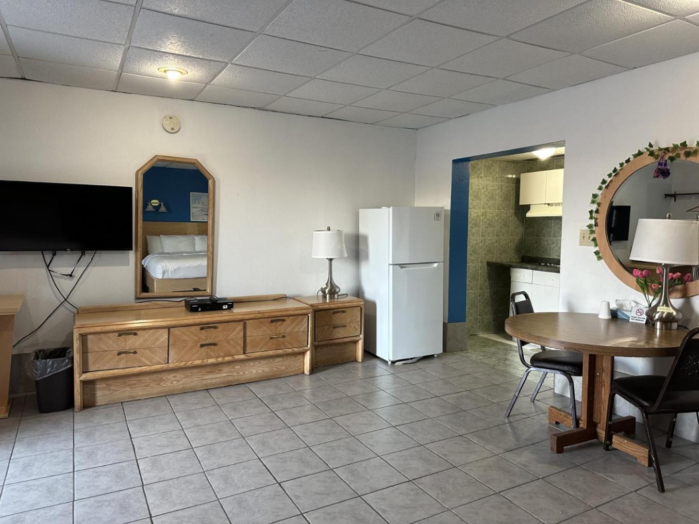 The Tides Motor Inn Stehli Beach