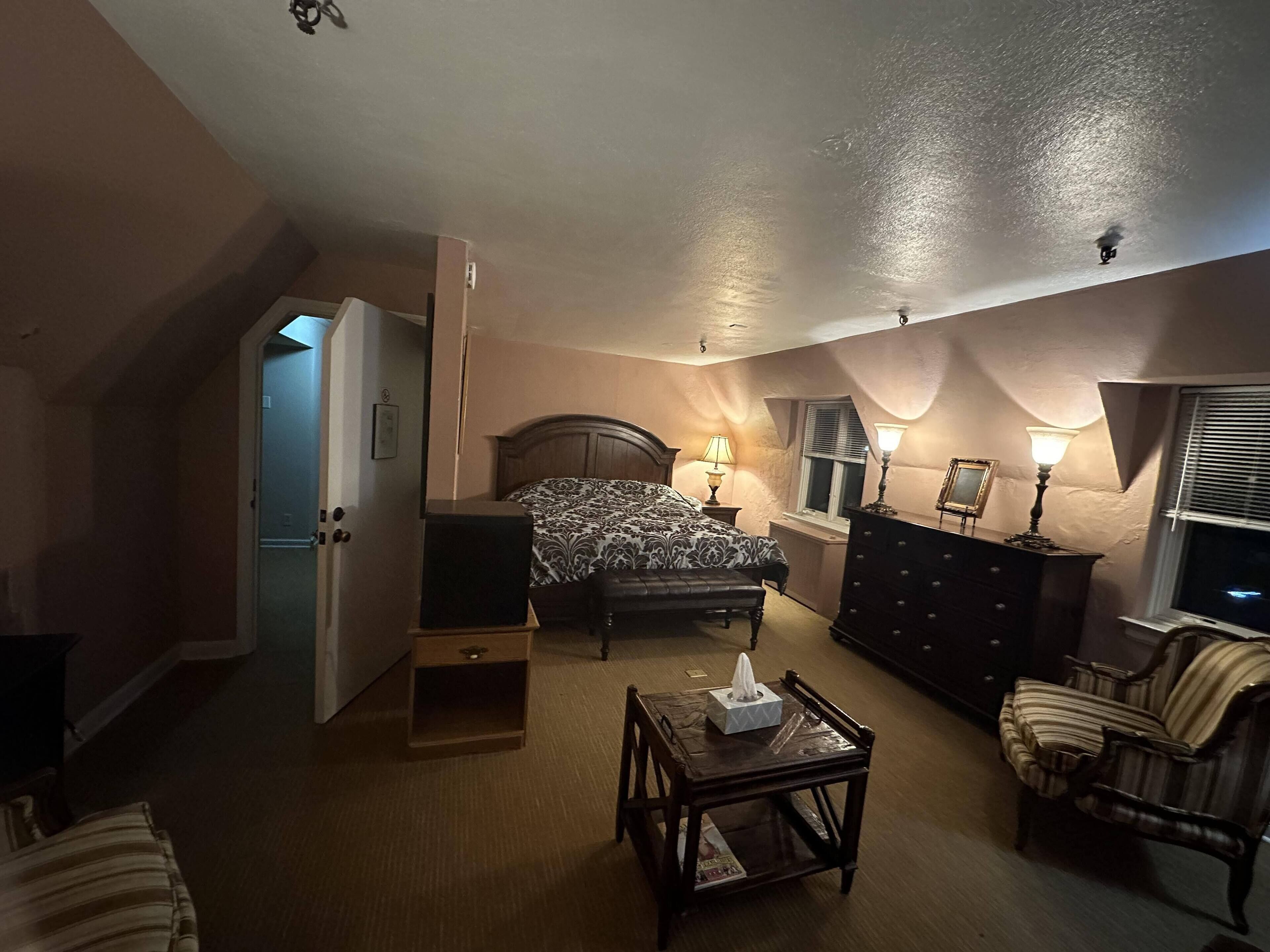 The Oaks B&B Hotel and Spiritual Center