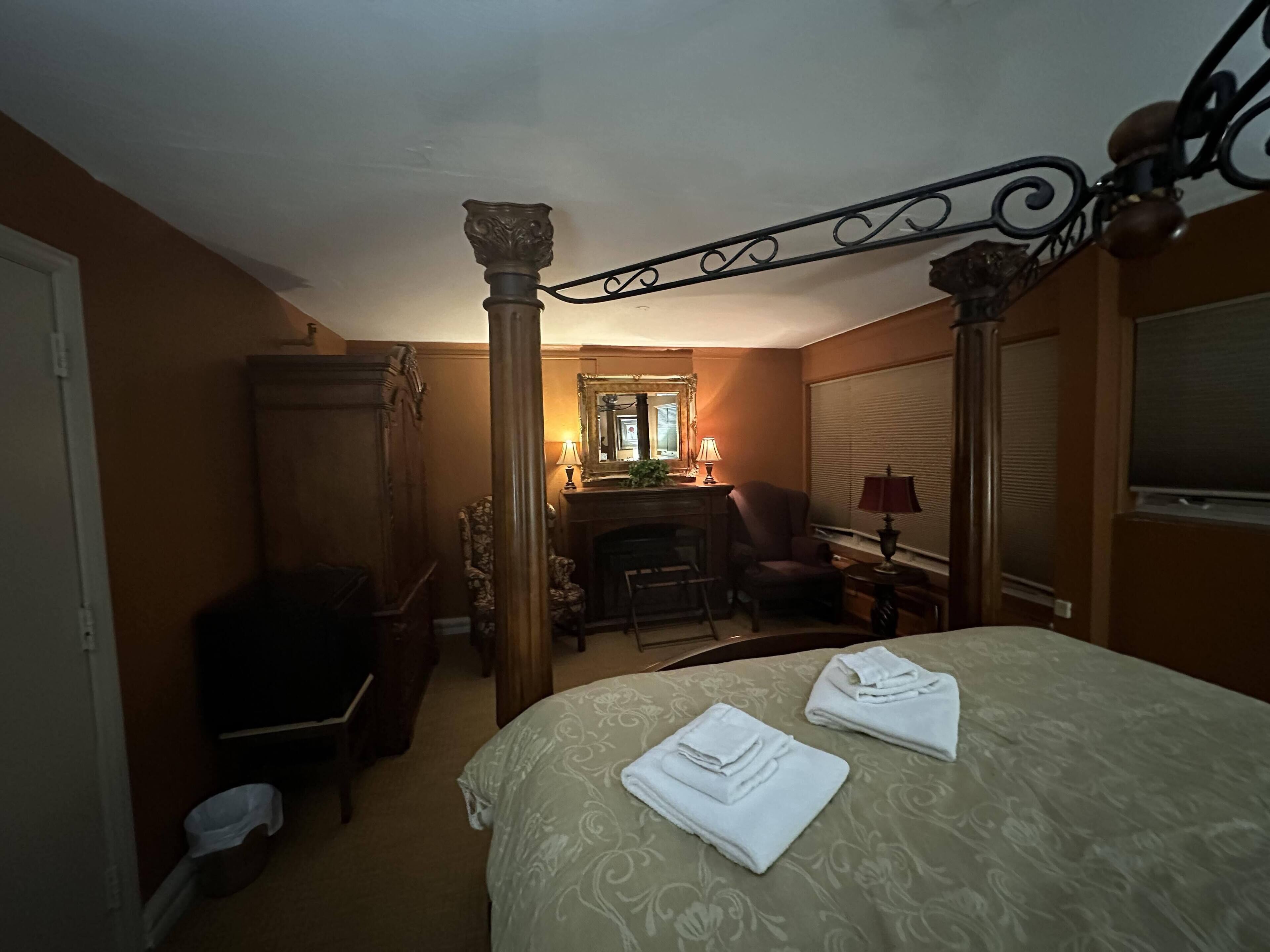The Oaks B&B Hotel and Spiritual Center