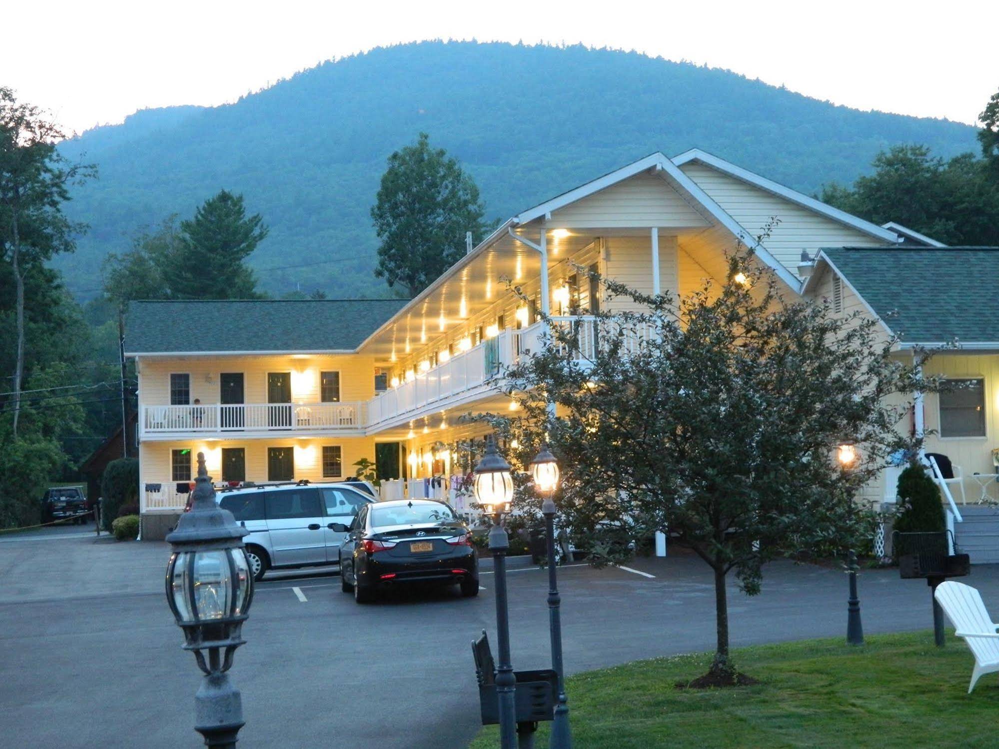 Heritage of Lake George Motel