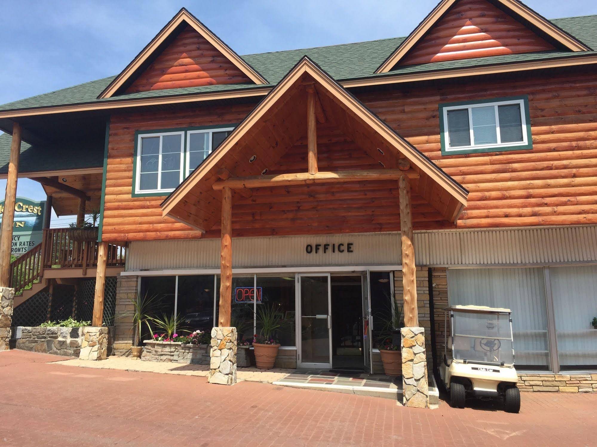 Lake Crest Inn