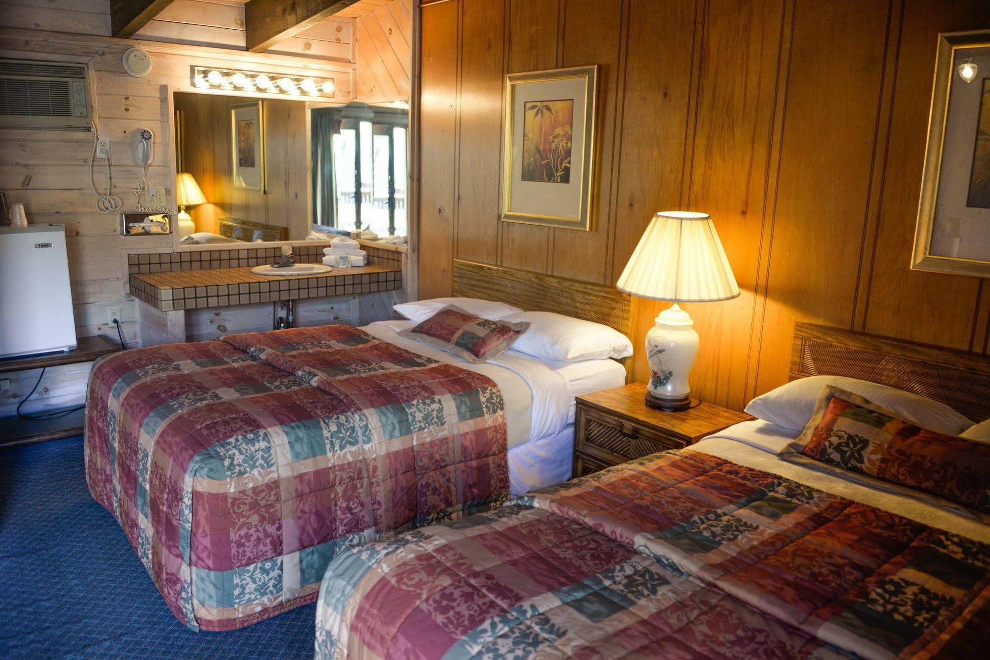 Lake Crest Inn