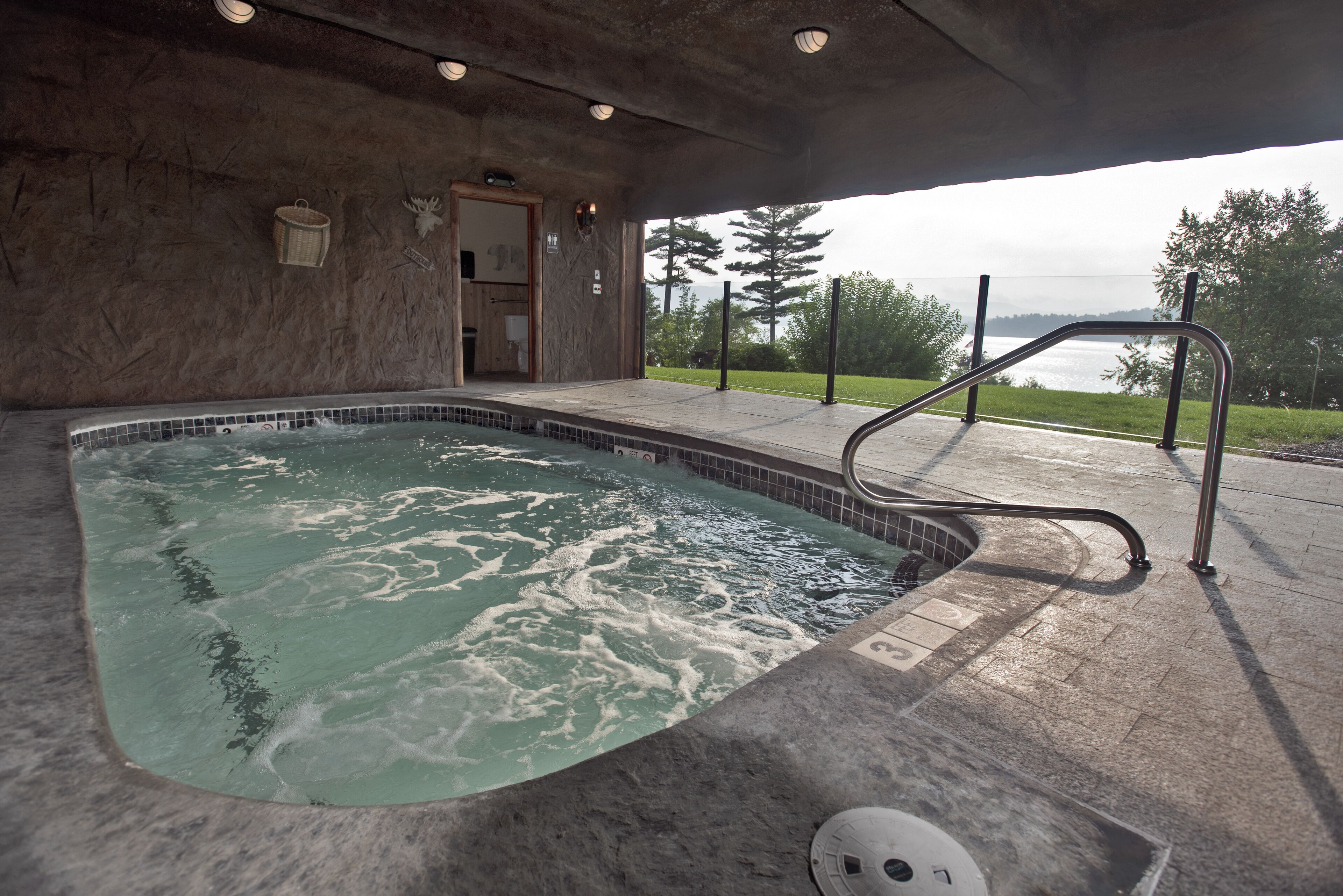 The Lodges at Cresthaven
