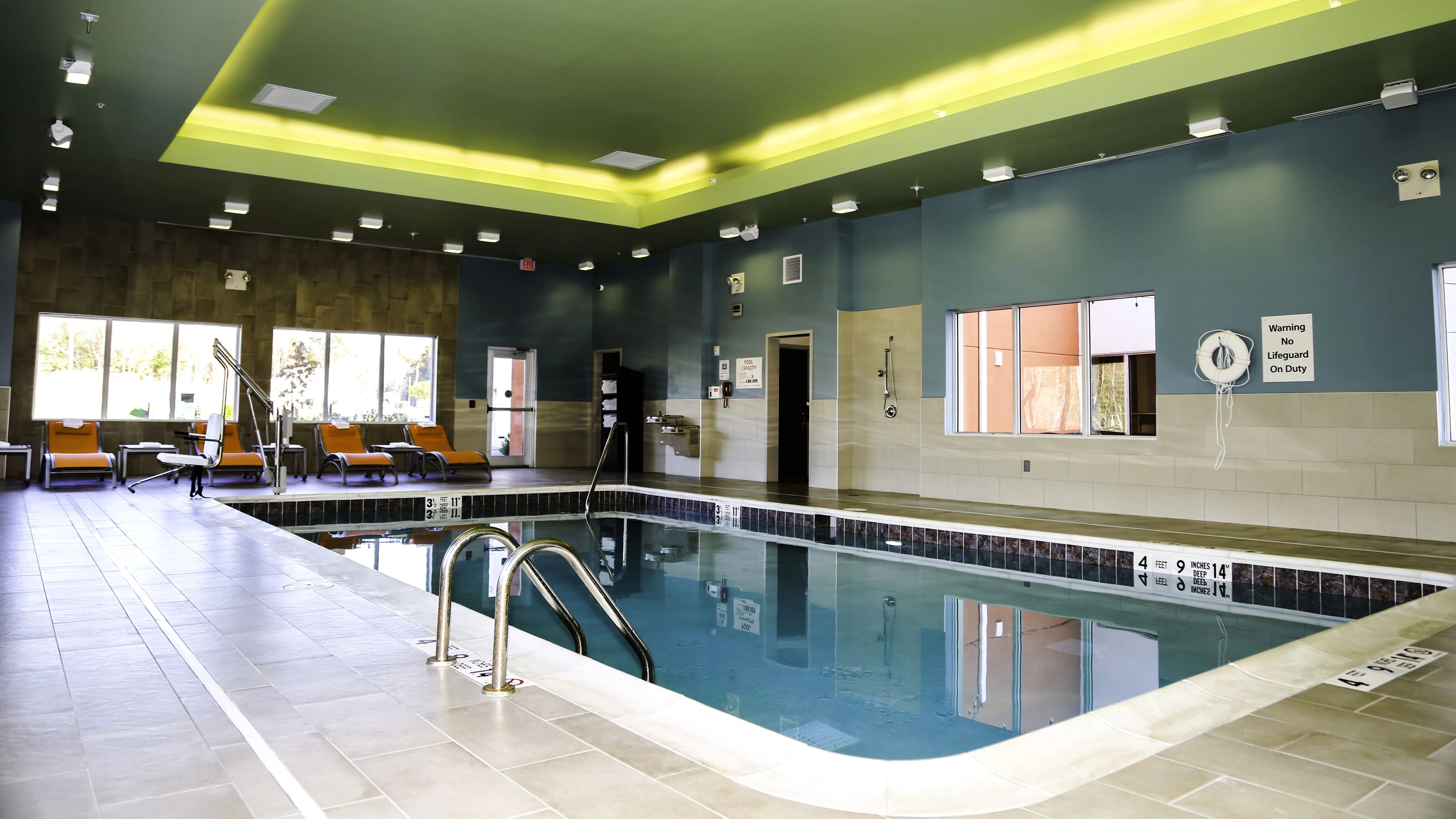 Holiday Inn Express & Suites Kingston-Ulster
