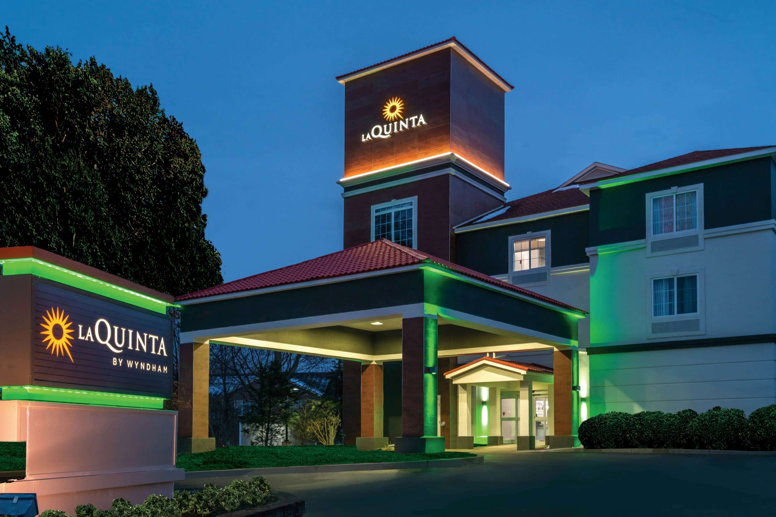 La Quinta Inn & Suites by Wyndham Latham Albany Airport
