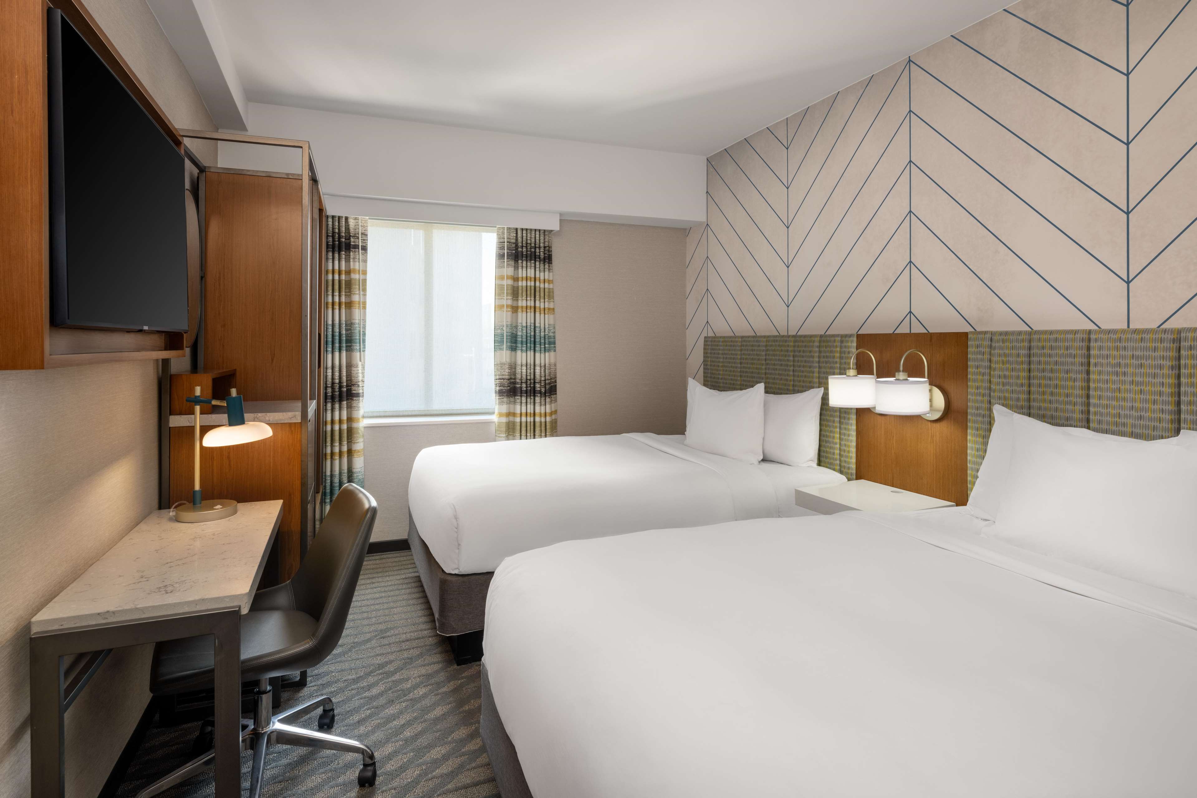 The Nedia, BW Signature Collection