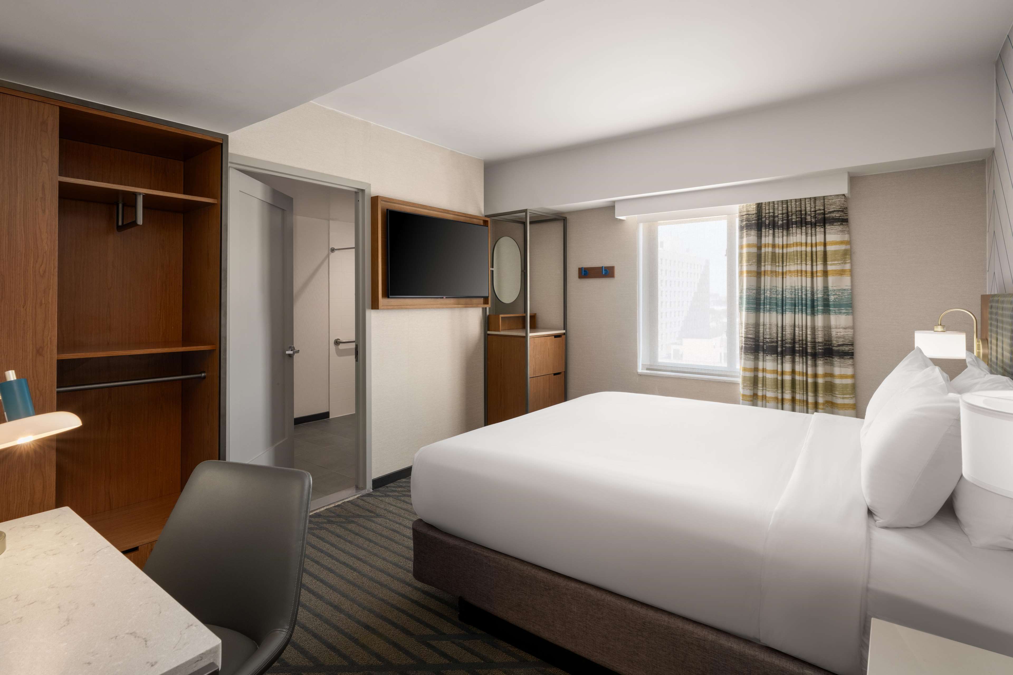 The Nedia, BW Signature Collection