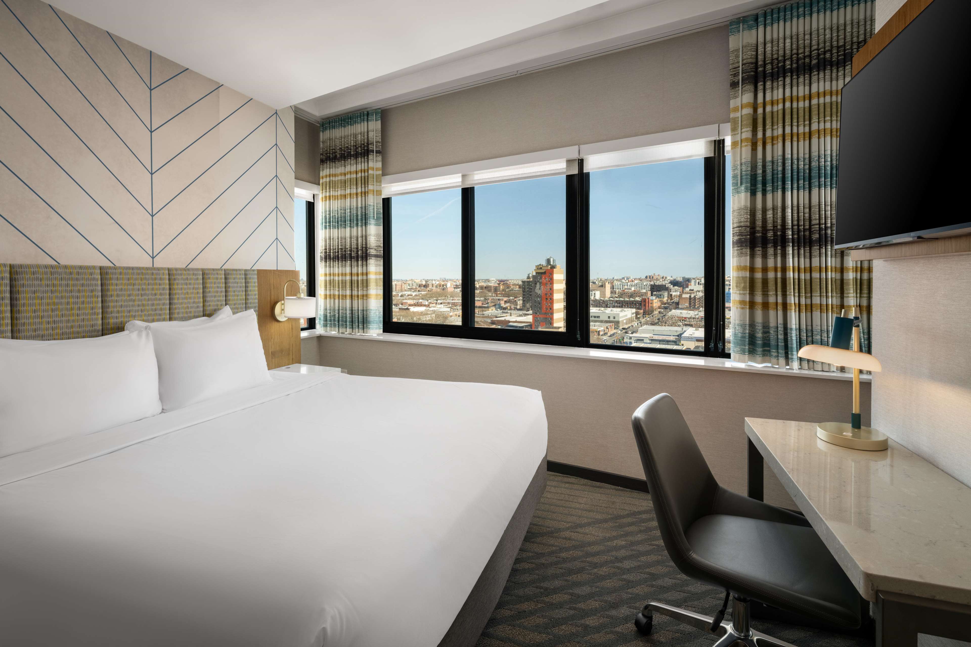 The Nedia, BW Signature Collection