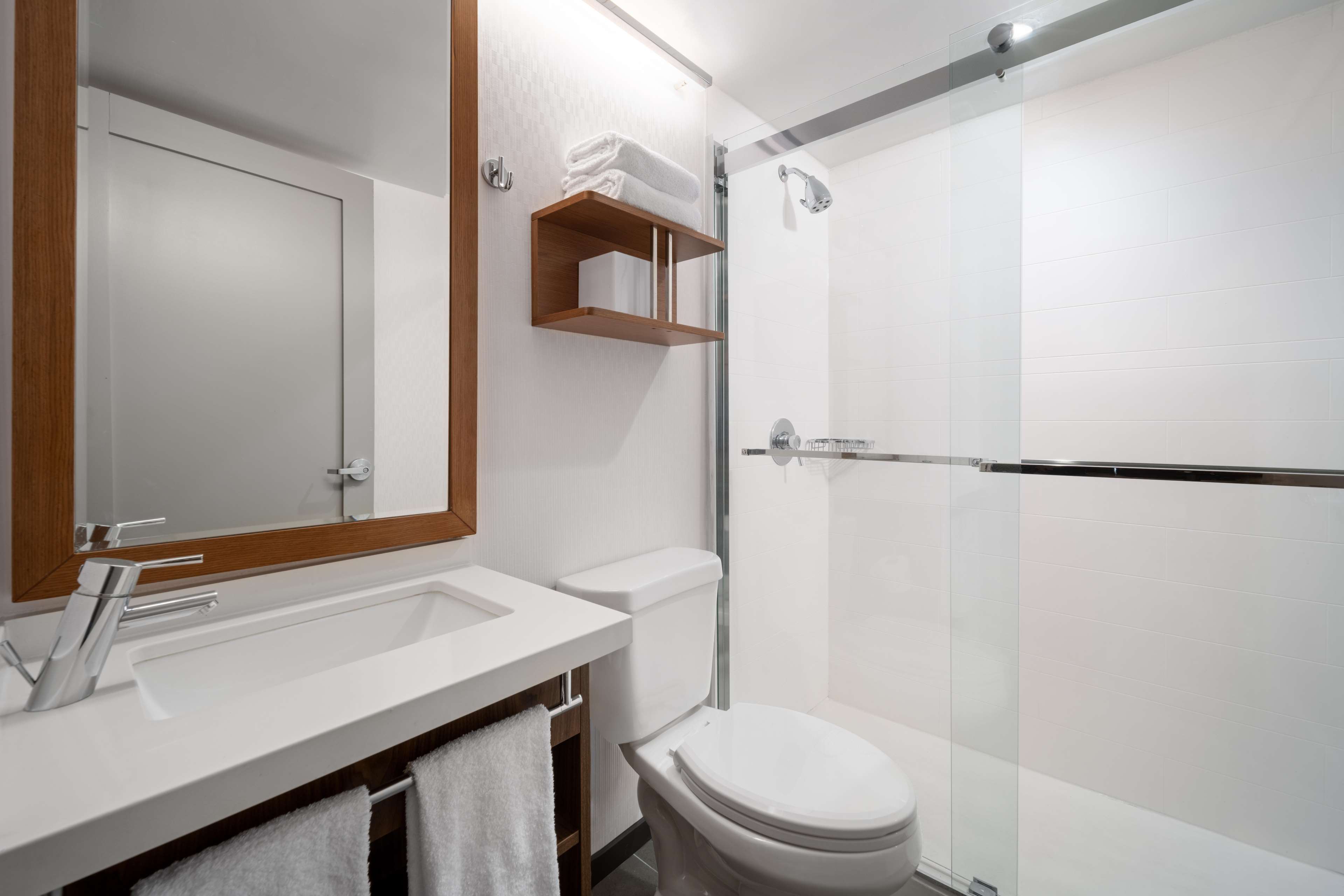 The Nedia, BW Signature Collection