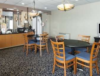 Howard Johnson by Wyndham Newburgh/West Point