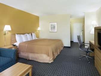 Howard Johnson by Wyndham Newburgh/West Point