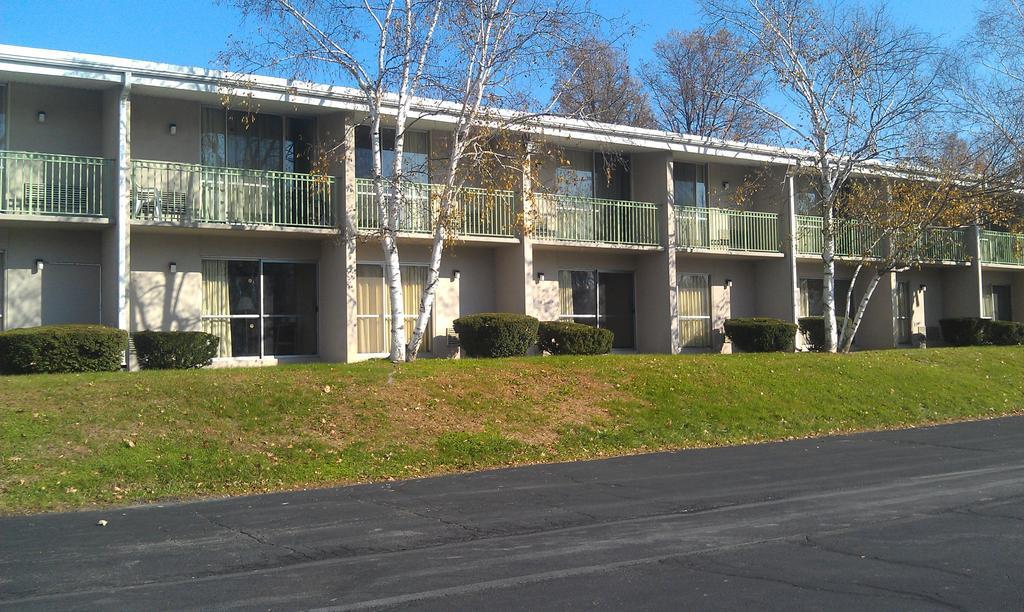Howard Johnson by Wyndham Newburgh/West Point