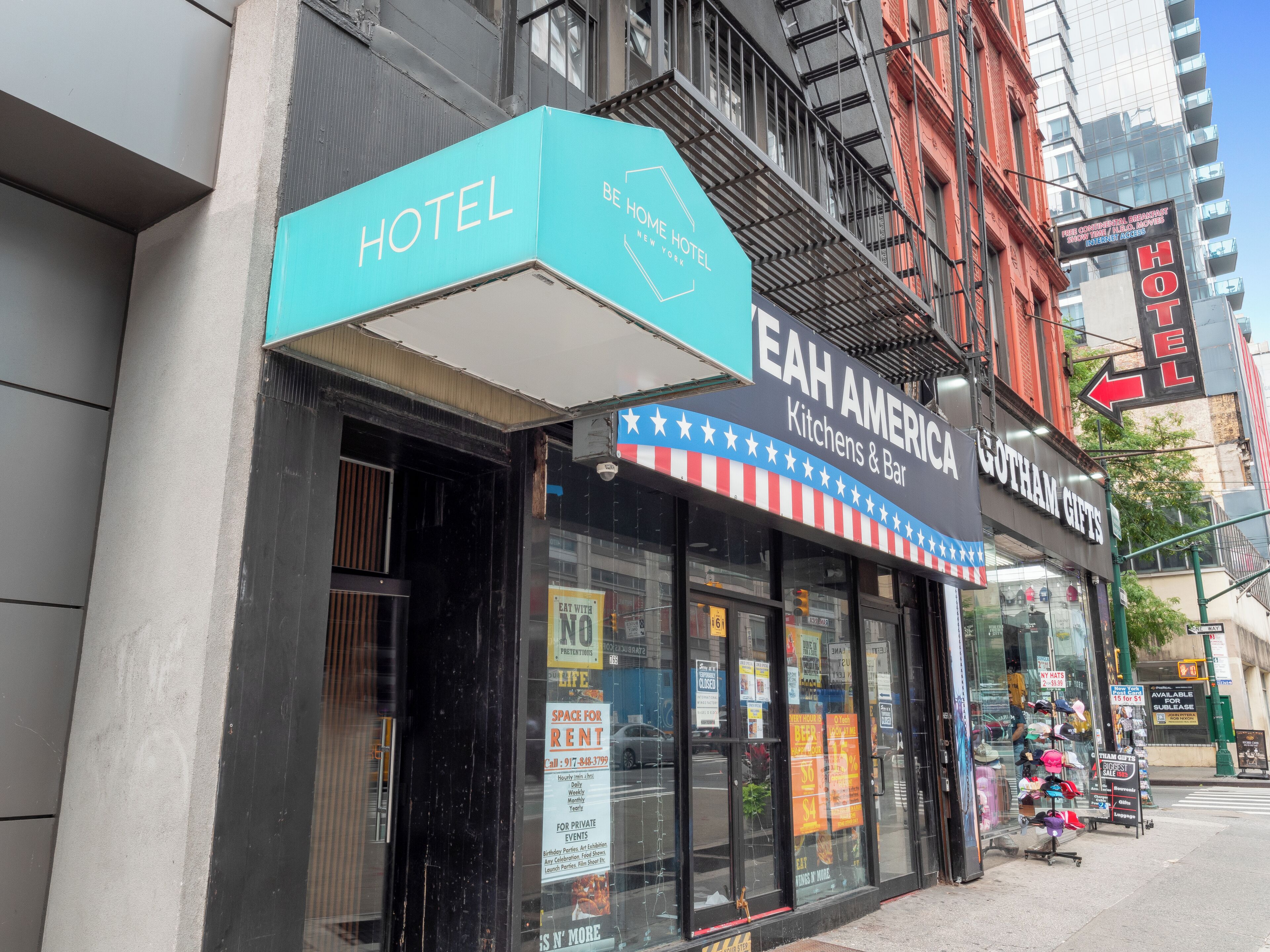 Be Home Hotel by LuxUrban Hotels