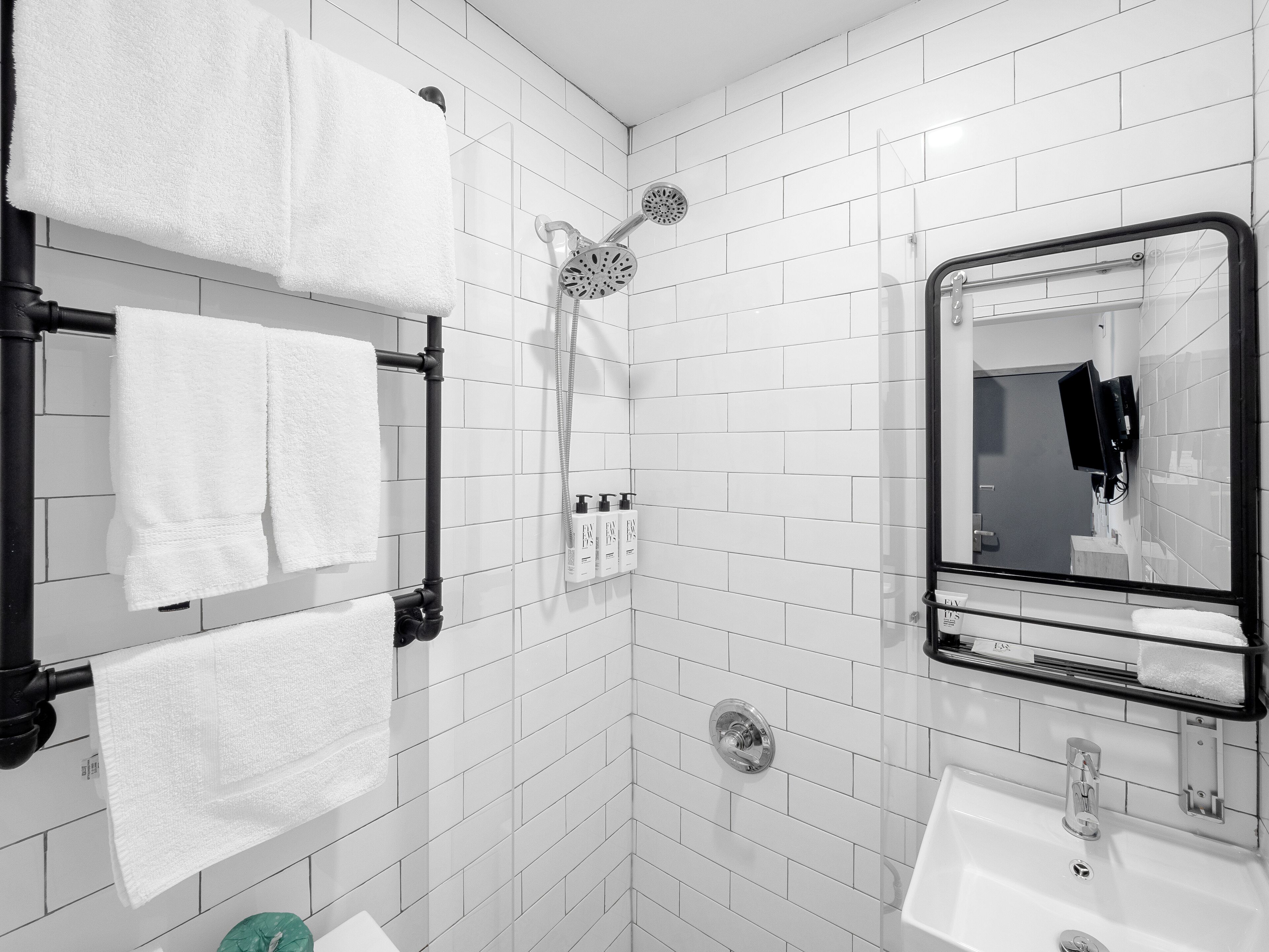 Be Home Hotel by LuxUrban Hotels
