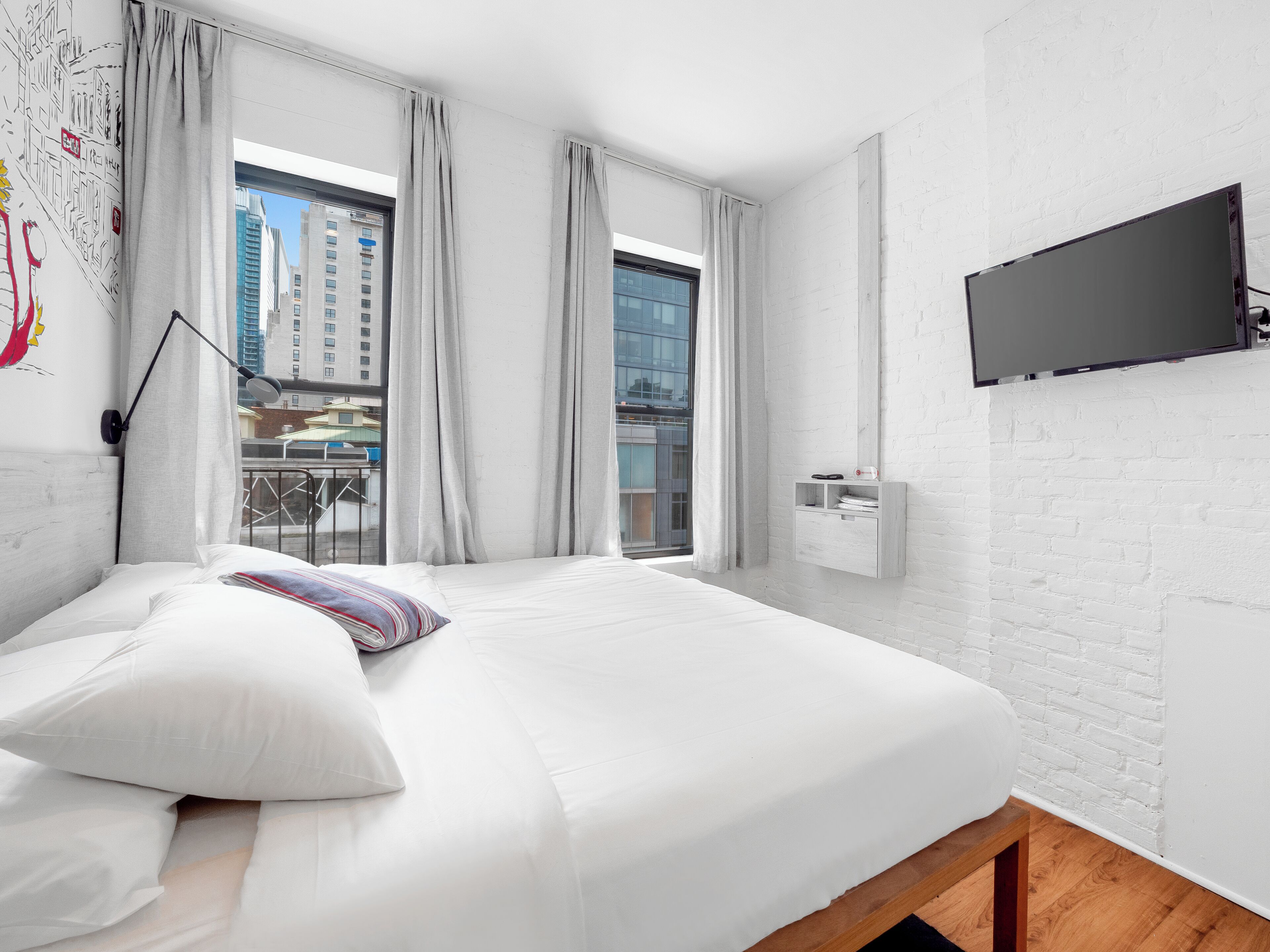 Be Home Hotel by LuxUrban Hotels