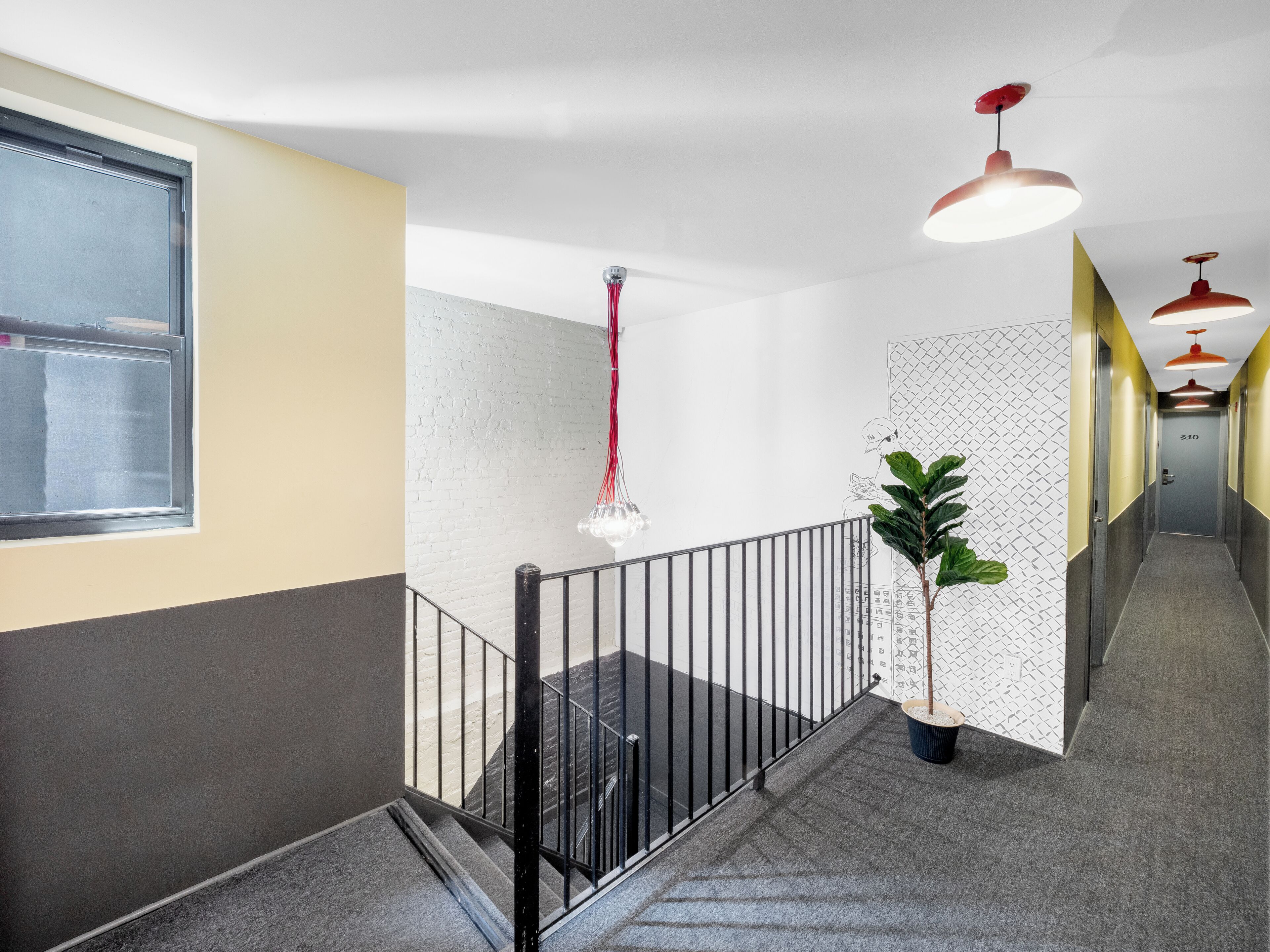 Be Home Hotel by LuxUrban Hotels