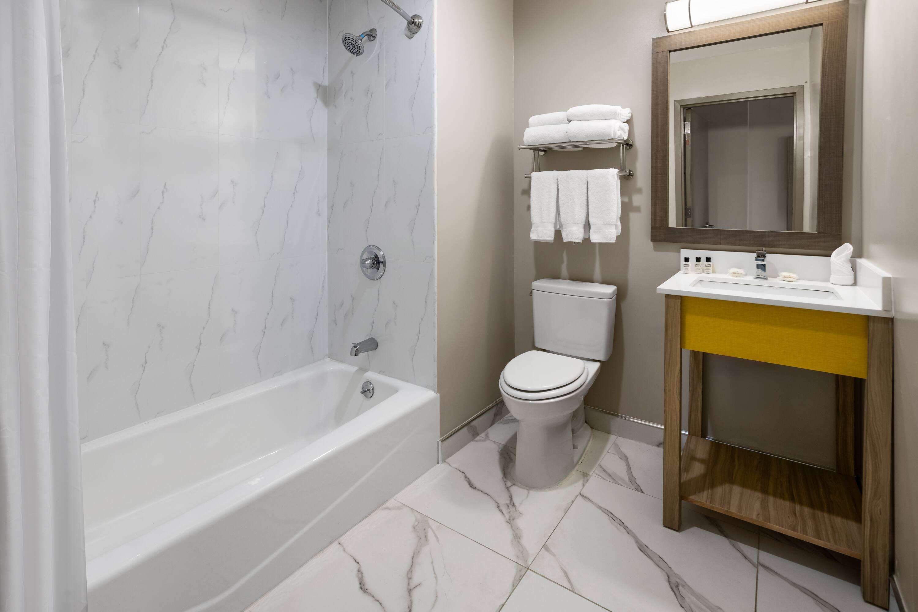Days Inn by Wyndham Staten Island