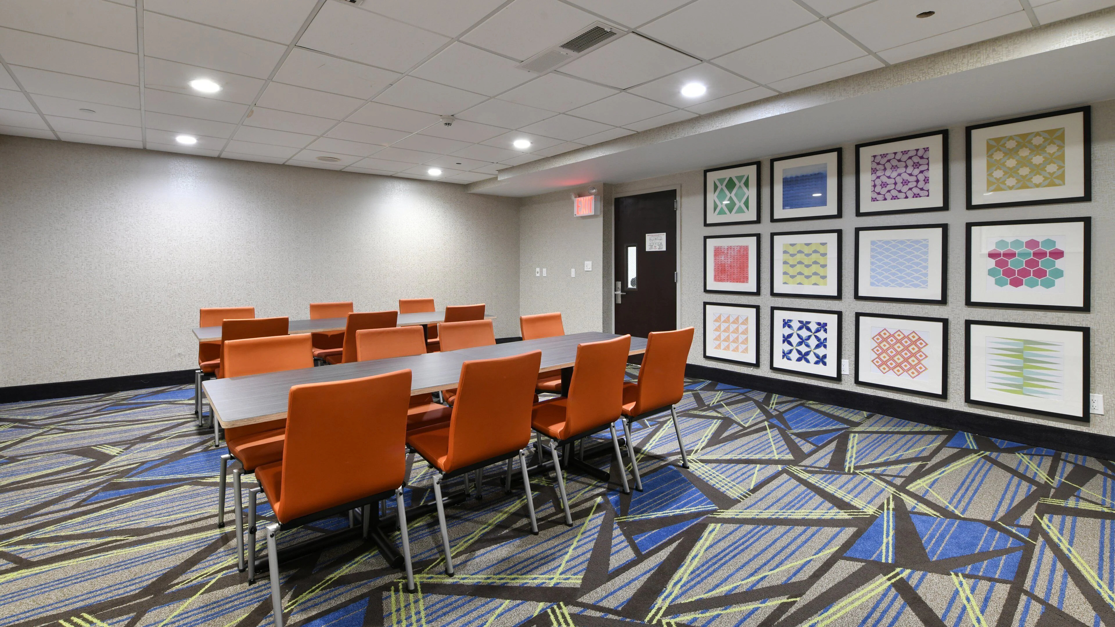 Holiday Inn Express Staten Island West