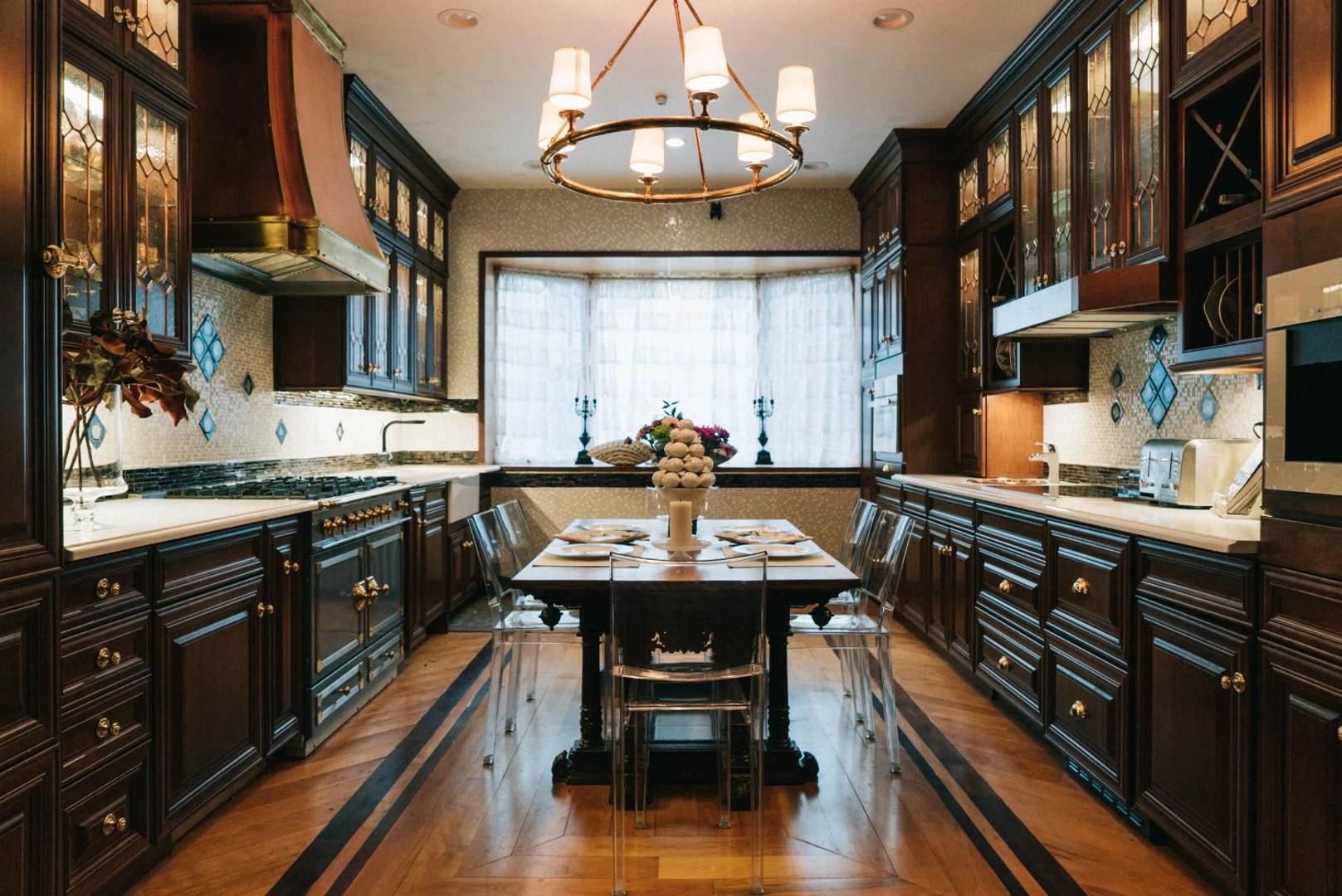 Northern Lights Mansion