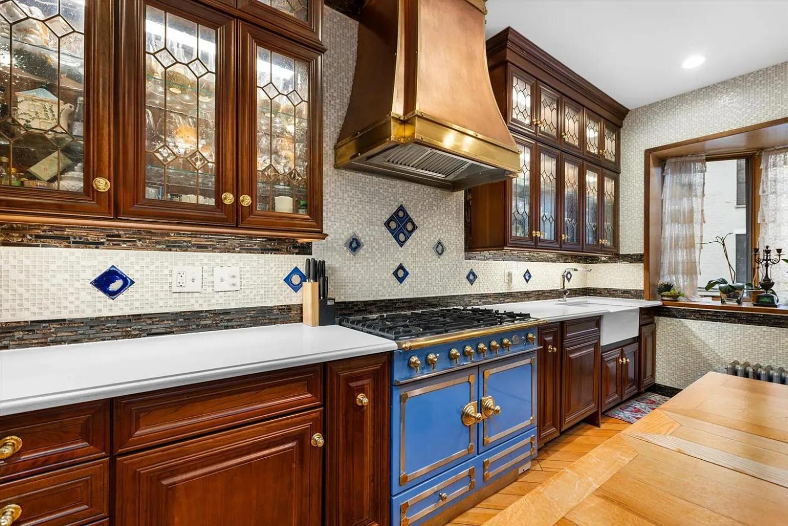 Northern Lights Mansion