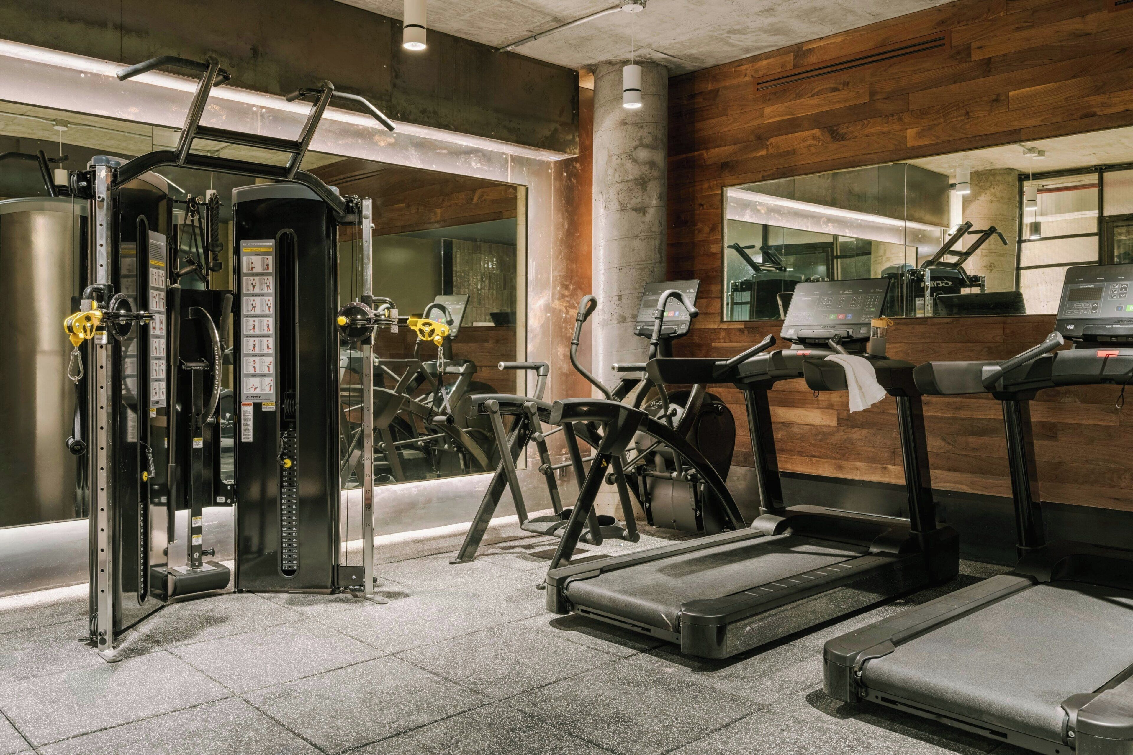 The Merchant Hotel, Sonder