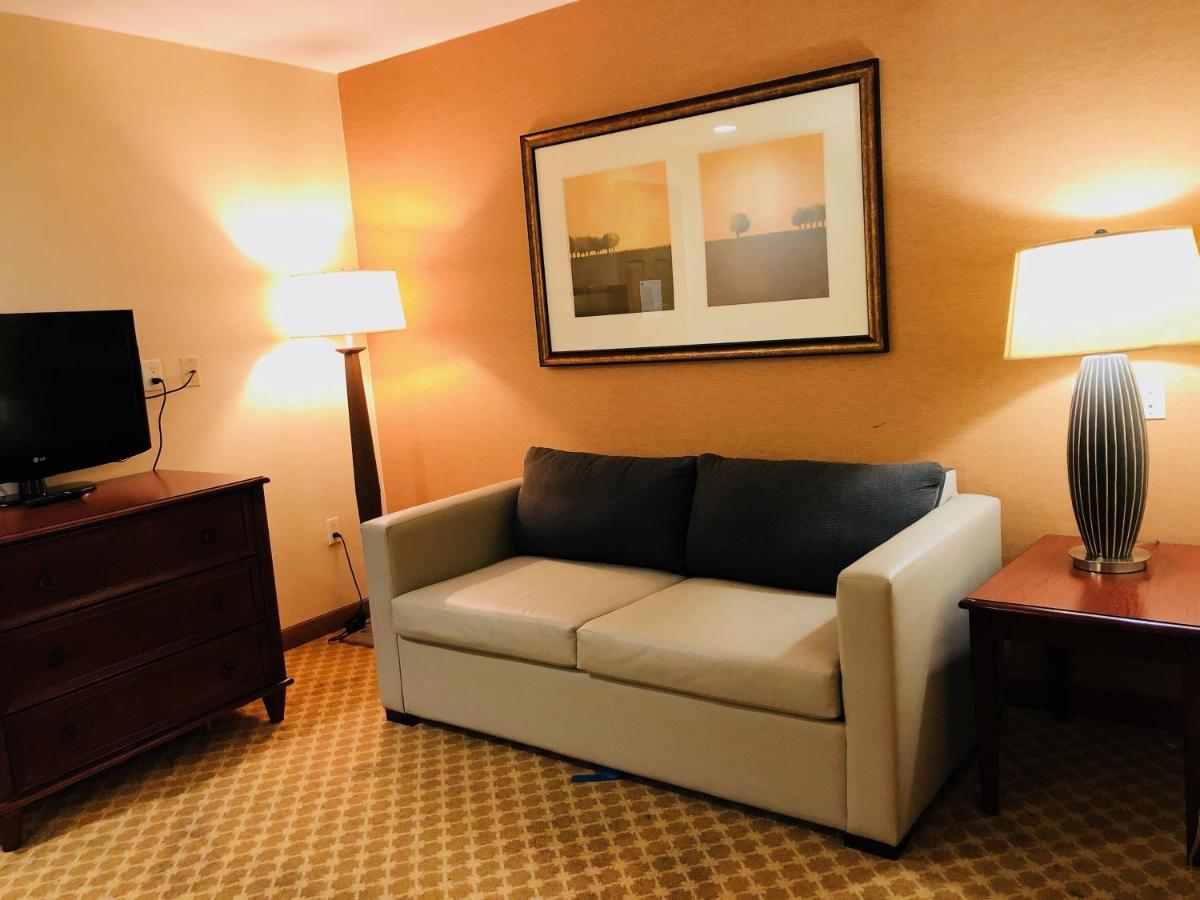 Queens County Inn and Suites