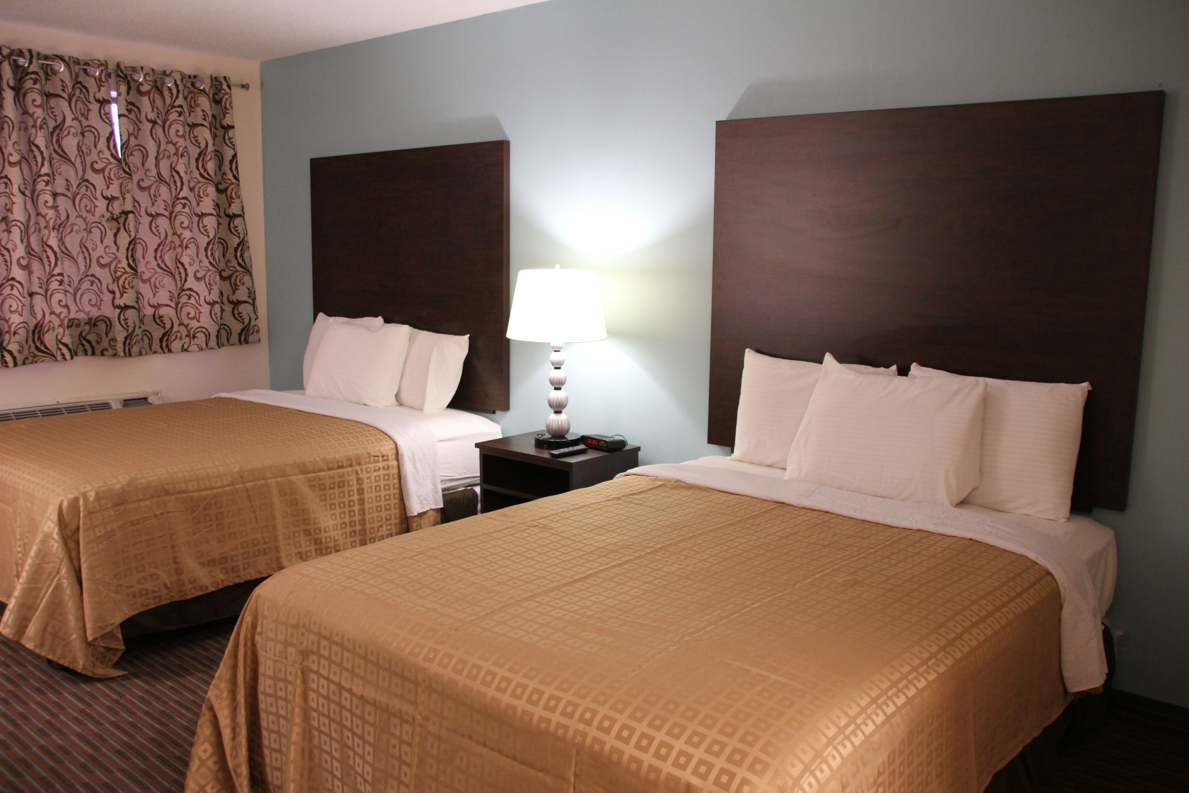 Sterling Inn Niagara Falls near IAG Airport