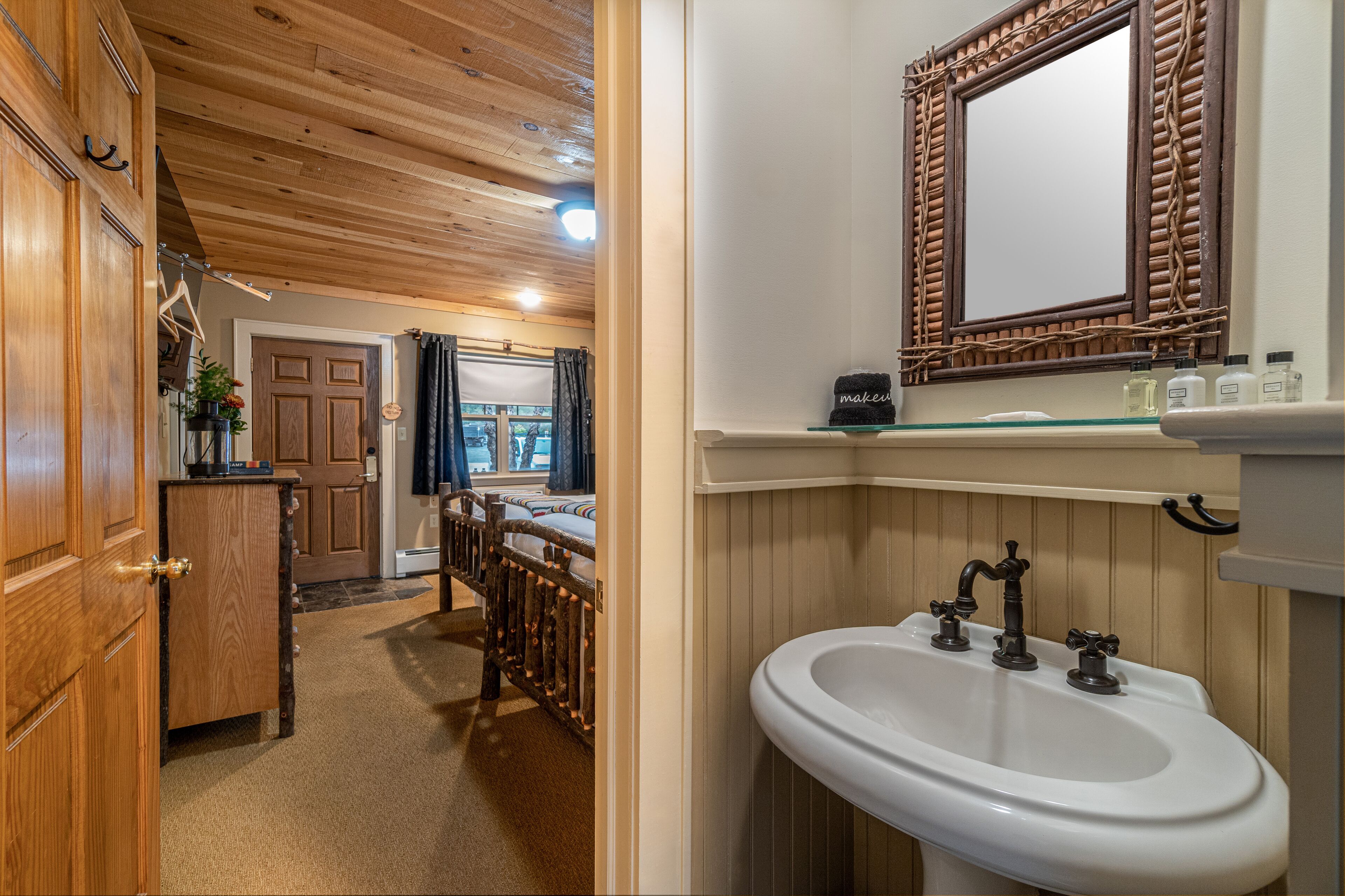The Alpine Lodge