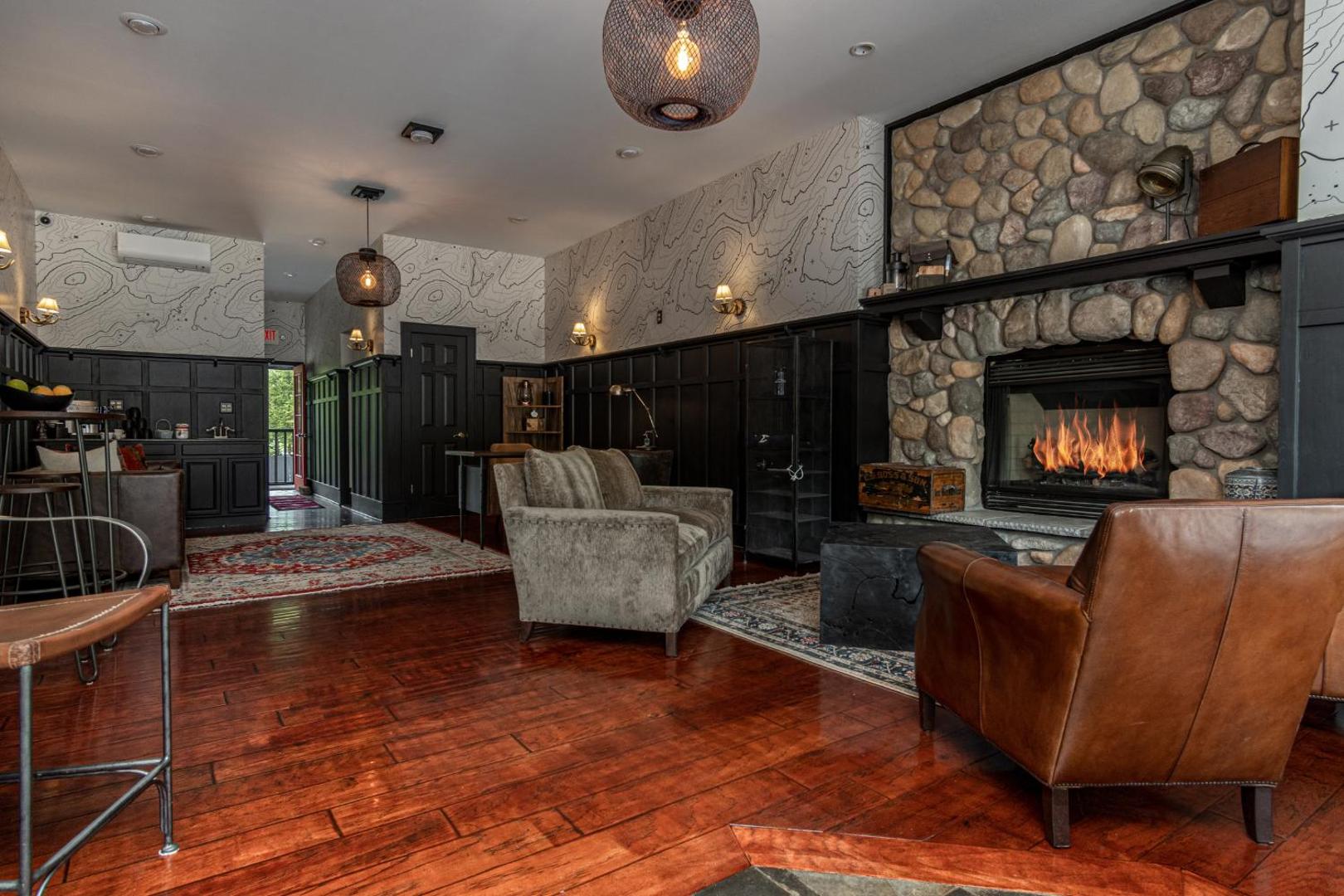 The Alpine Lodge