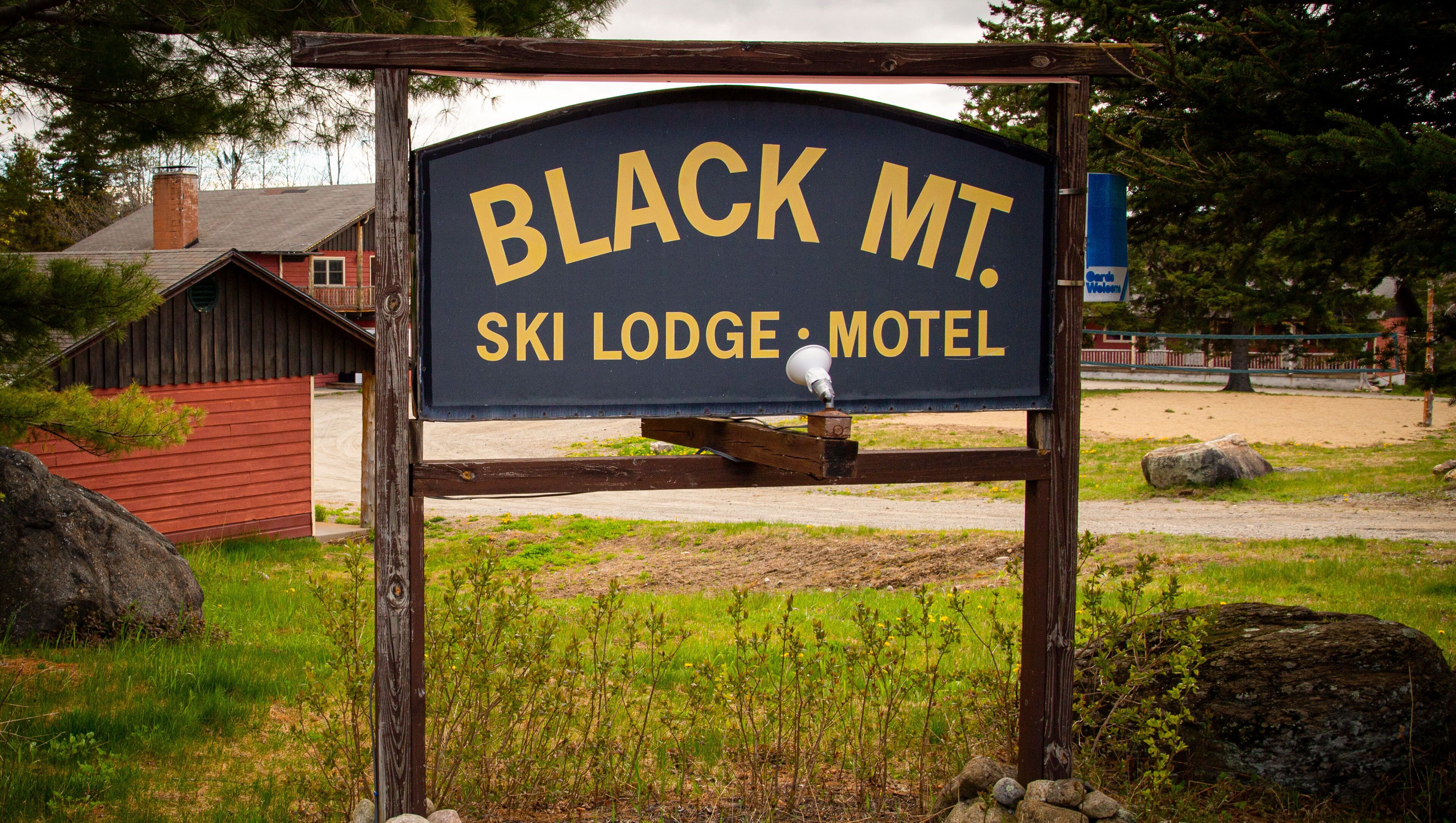 The Black Mountain Lodge