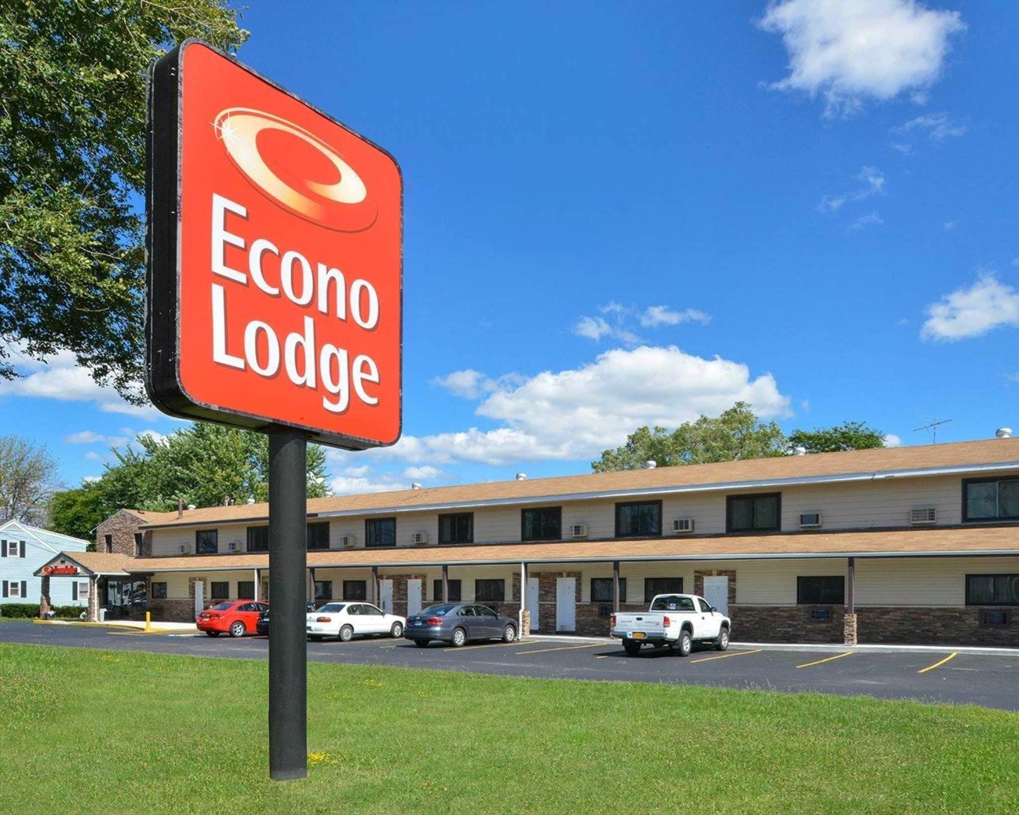 Econo Lodge Rochester I-90 & I-390