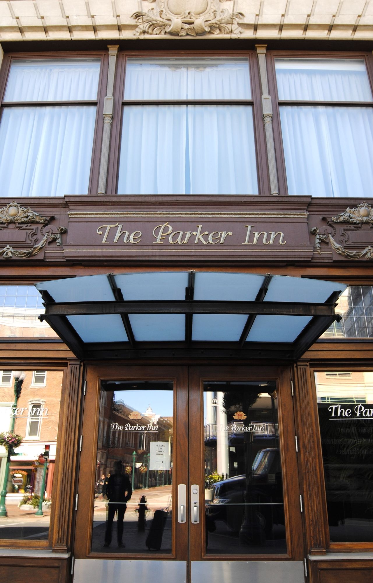 Parker Inn