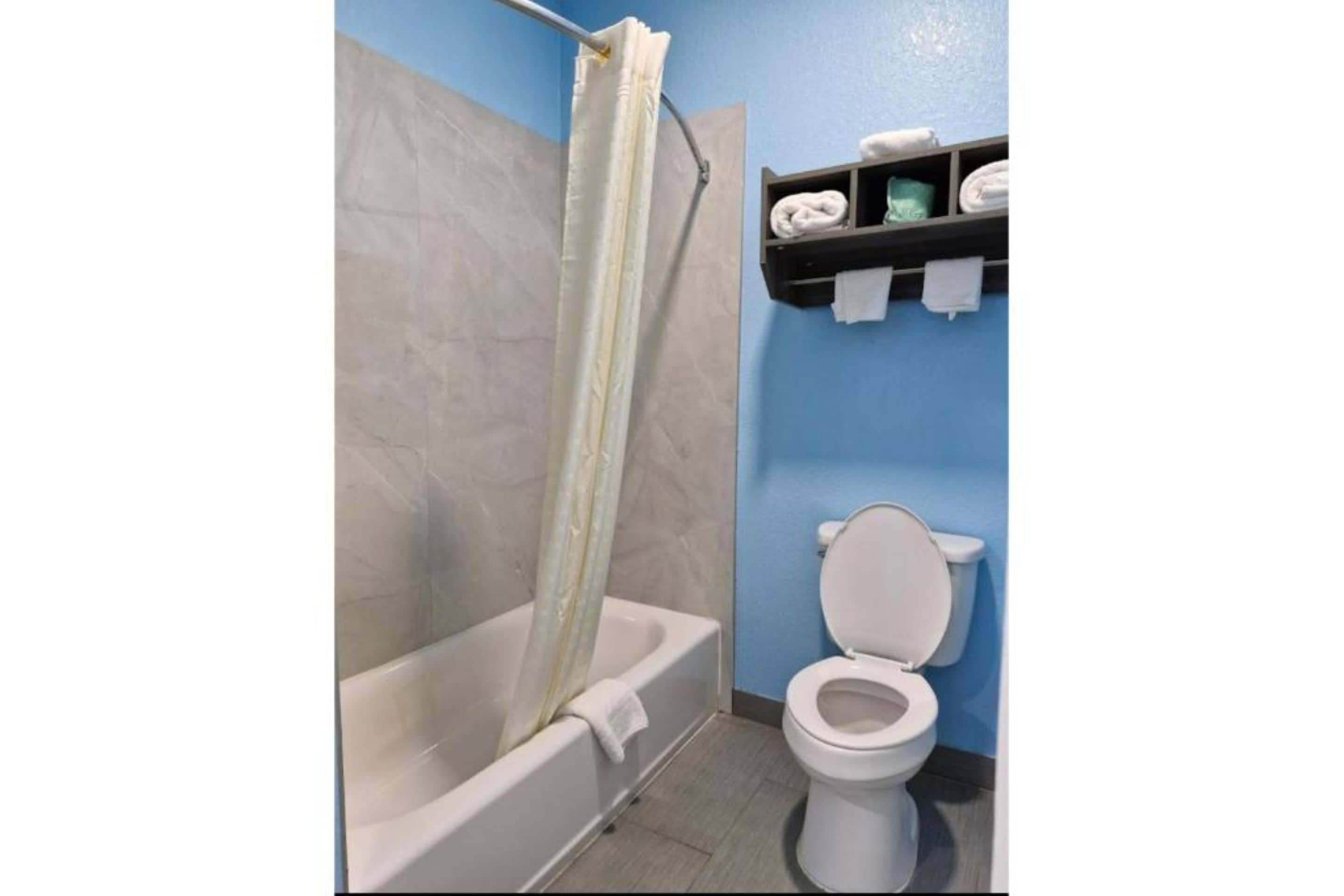 The Way Inn by OYO Spencer