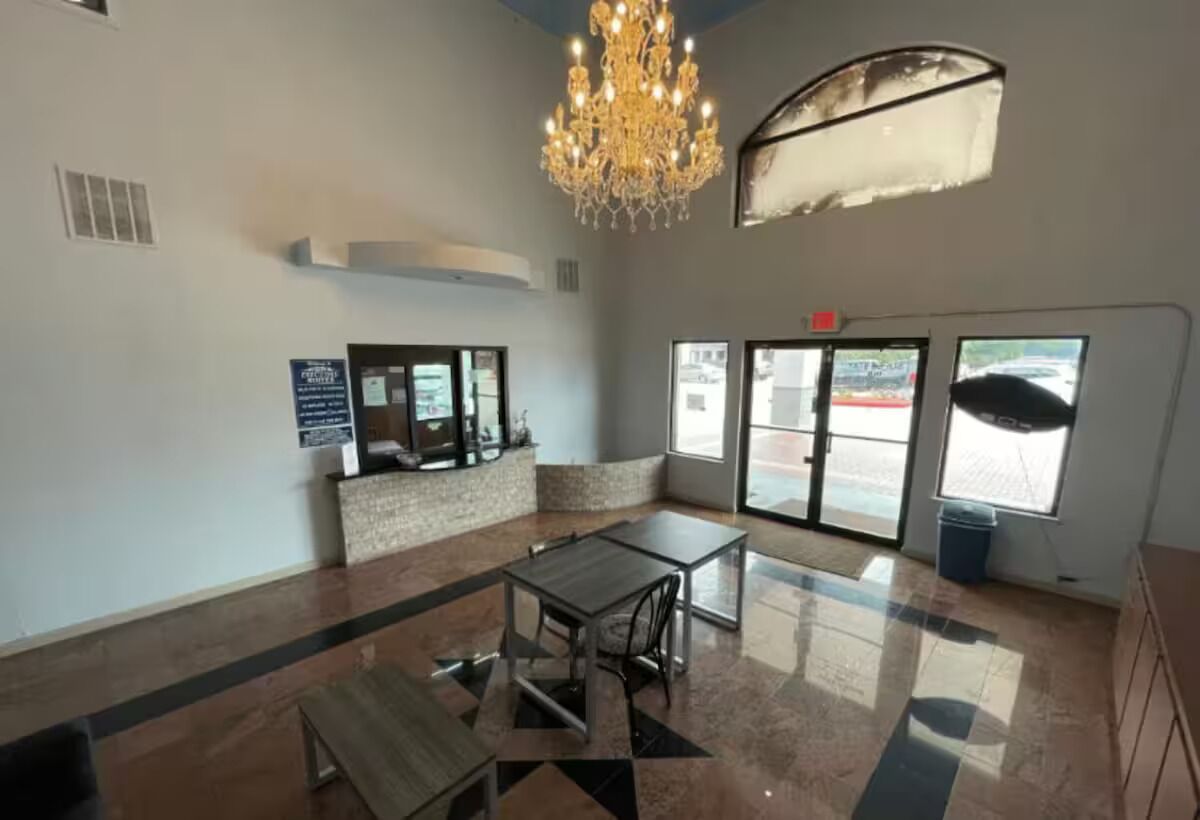 The Way Inn by OYO Spencer