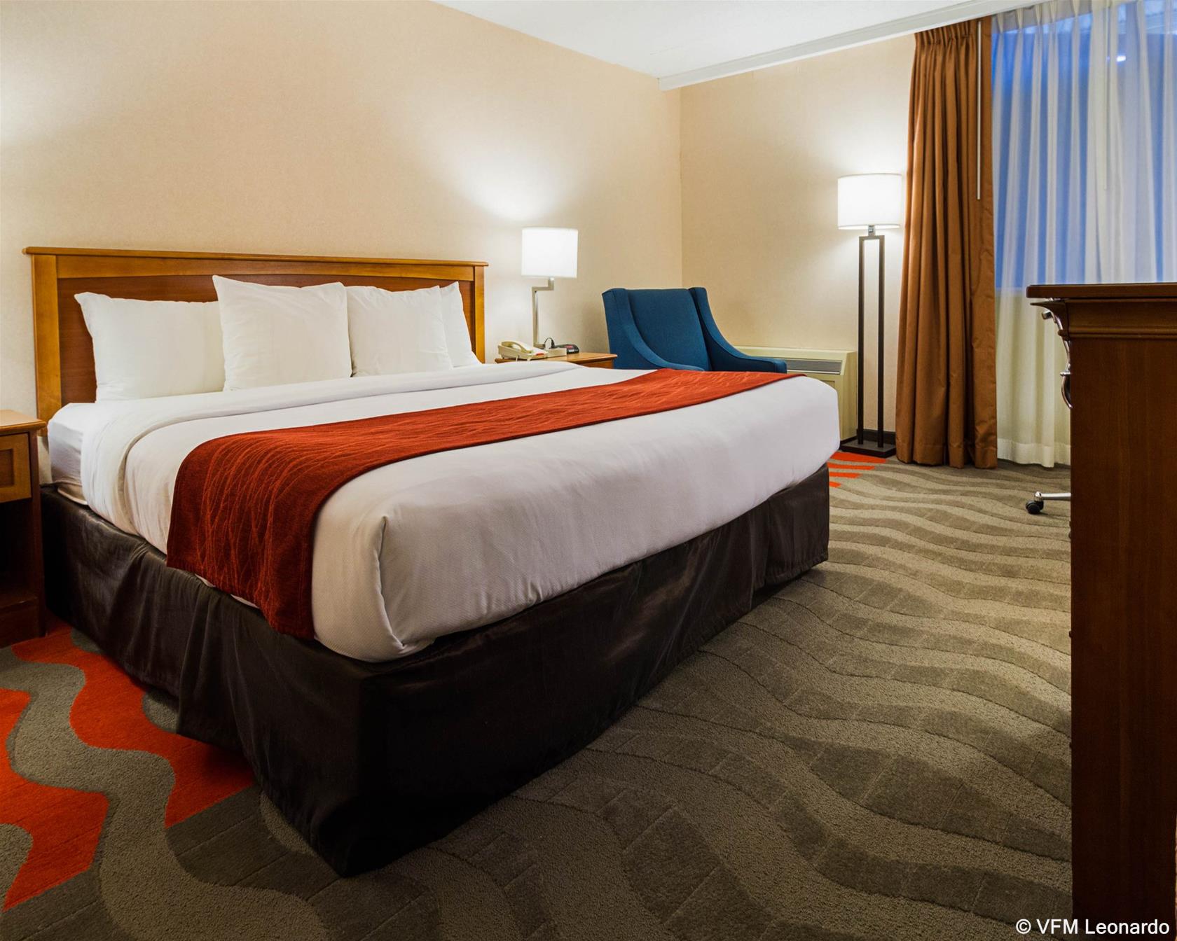 Comfort Inn & Suites Airport
