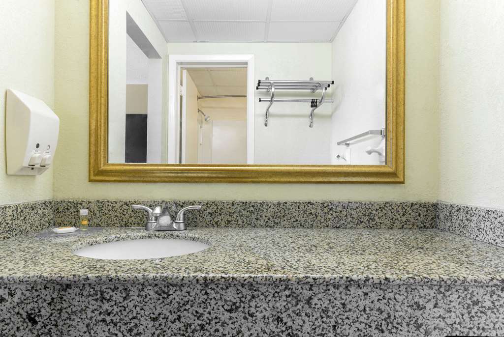 Days Inn by Wyndham Tonawanda/Buffalo
