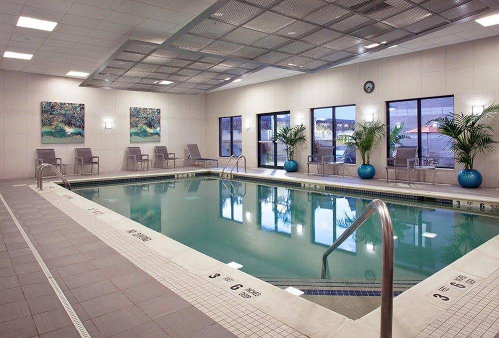 Global Luxury Suites in White Plains