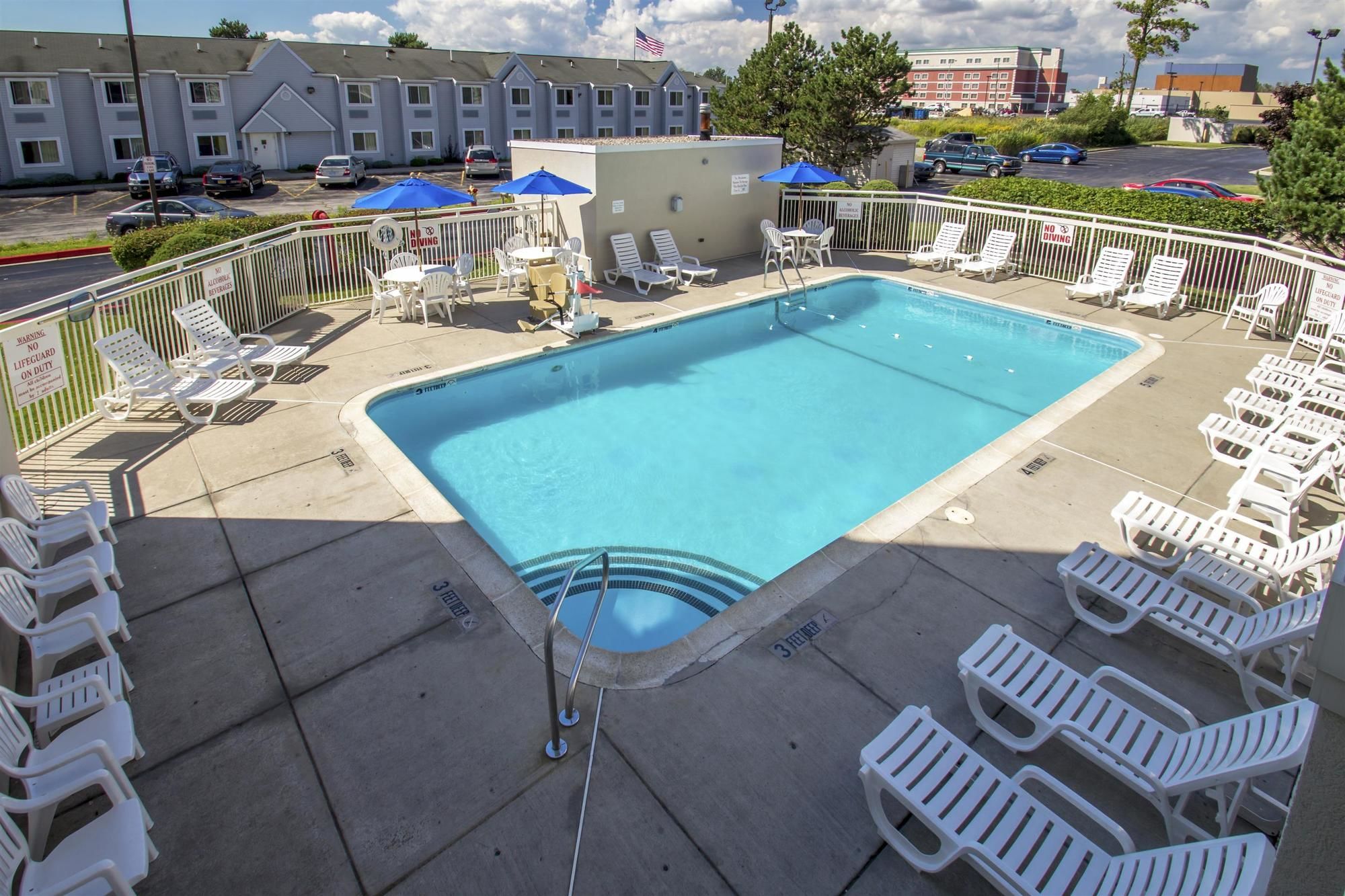 Motel 6 Buffalo Airport