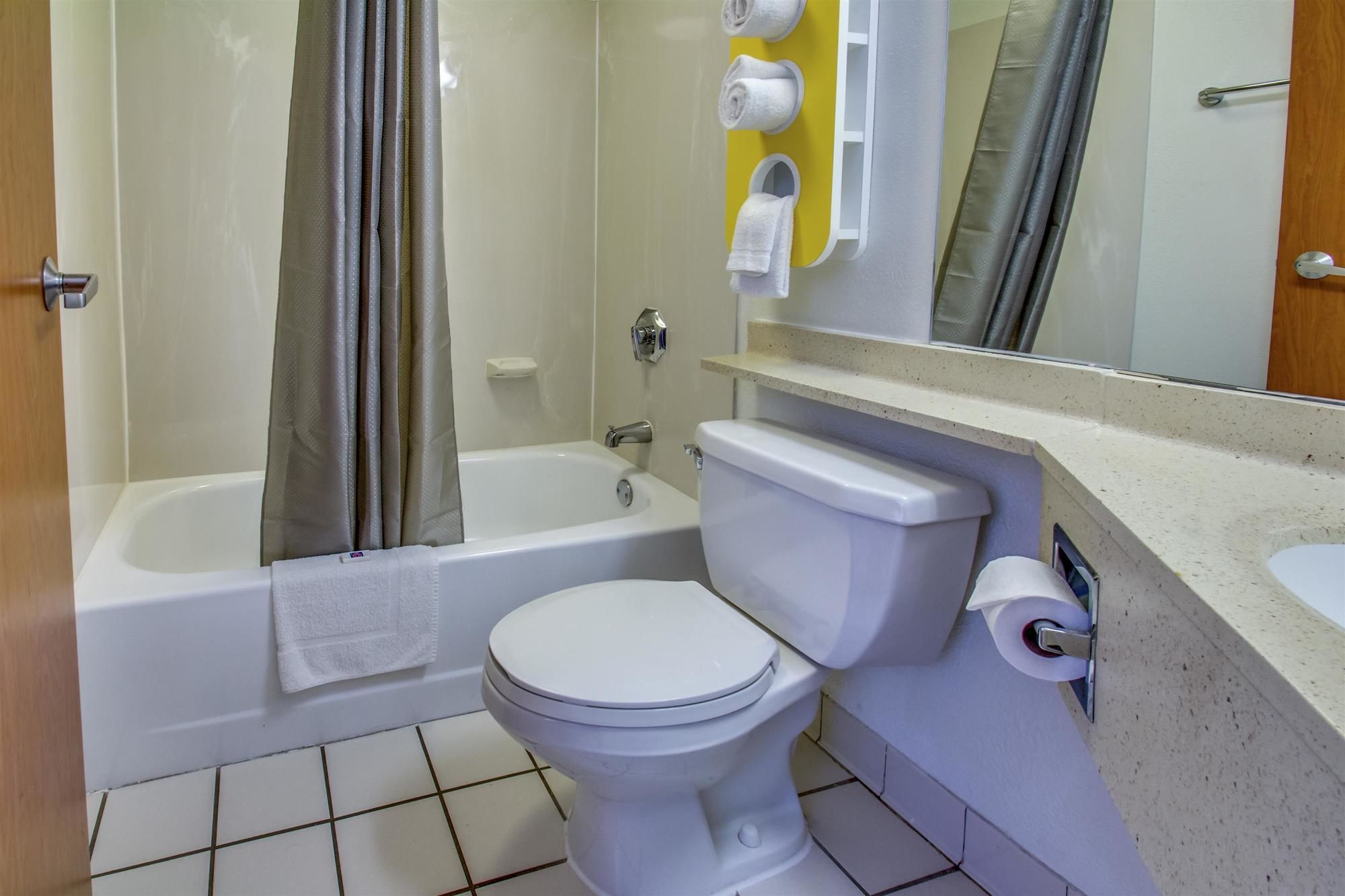 Motel 6 Buffalo Airport