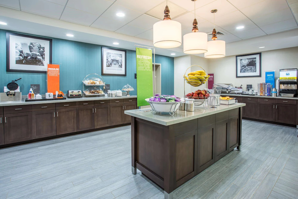 Hampton Inn & Suites Yonkers - Westchester