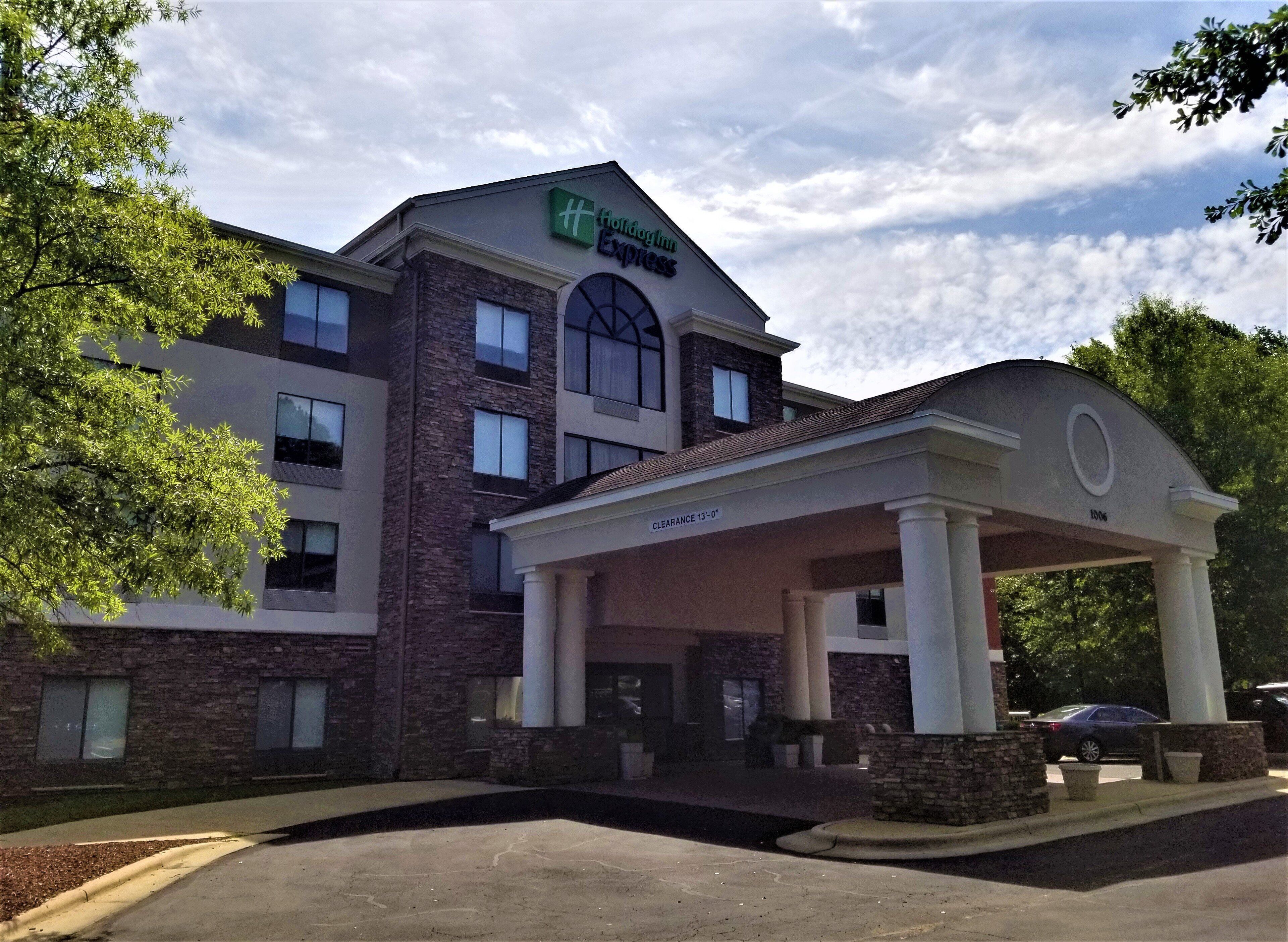 Holiday Inn Express Apex - Raleigh