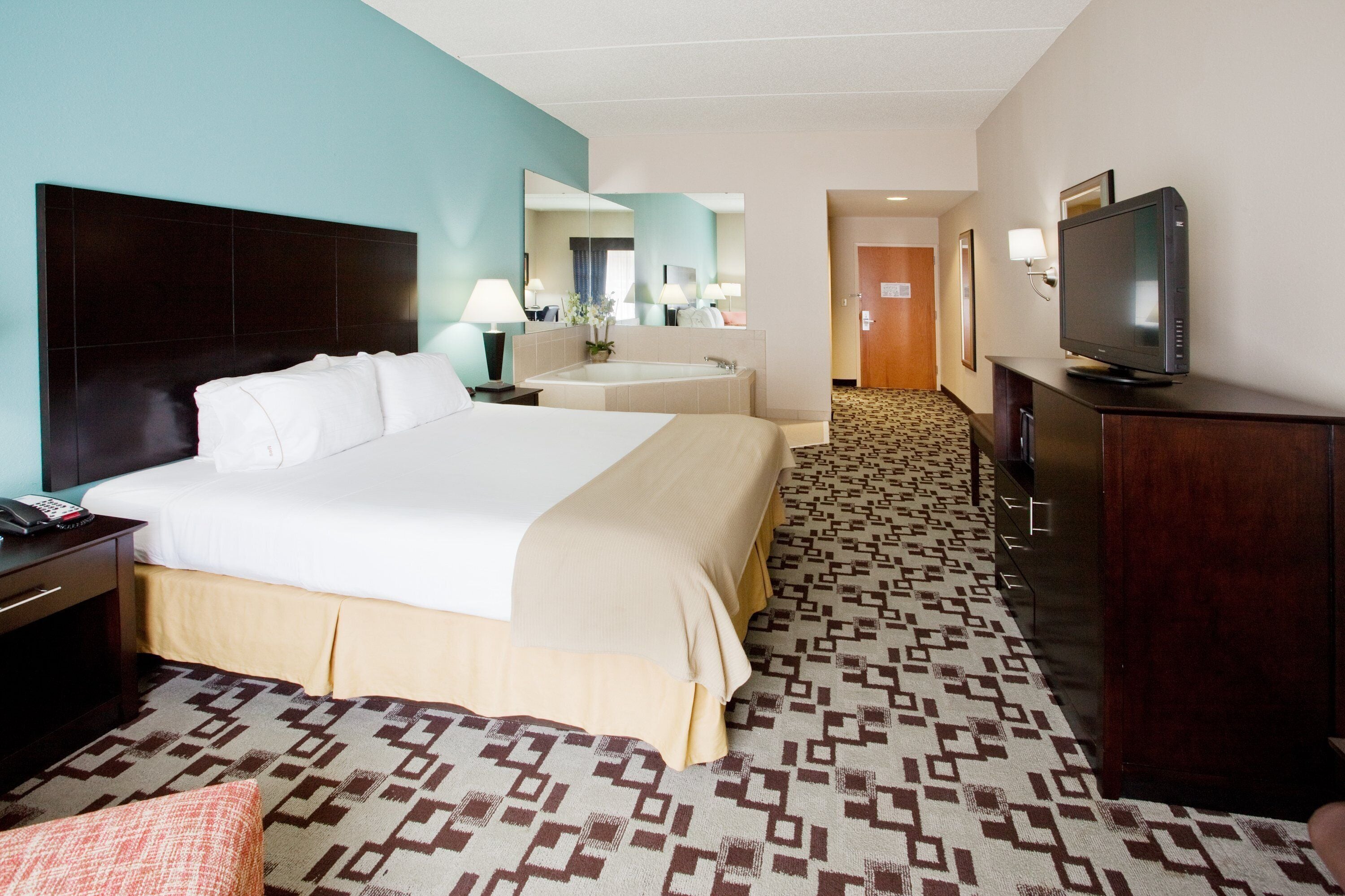 Holiday Inn Express Apex - Raleigh