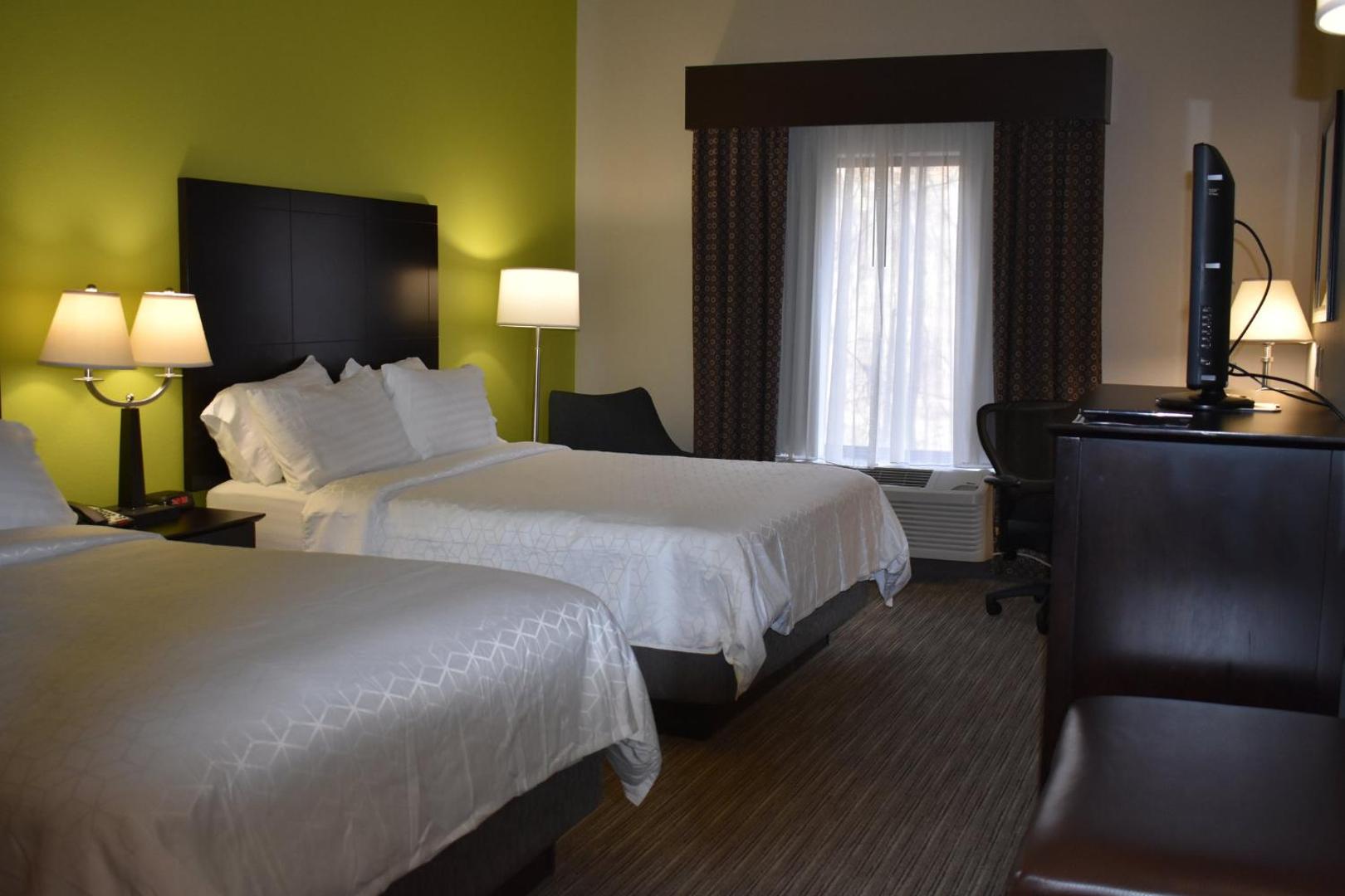 Holiday Inn Express Apex - Raleigh