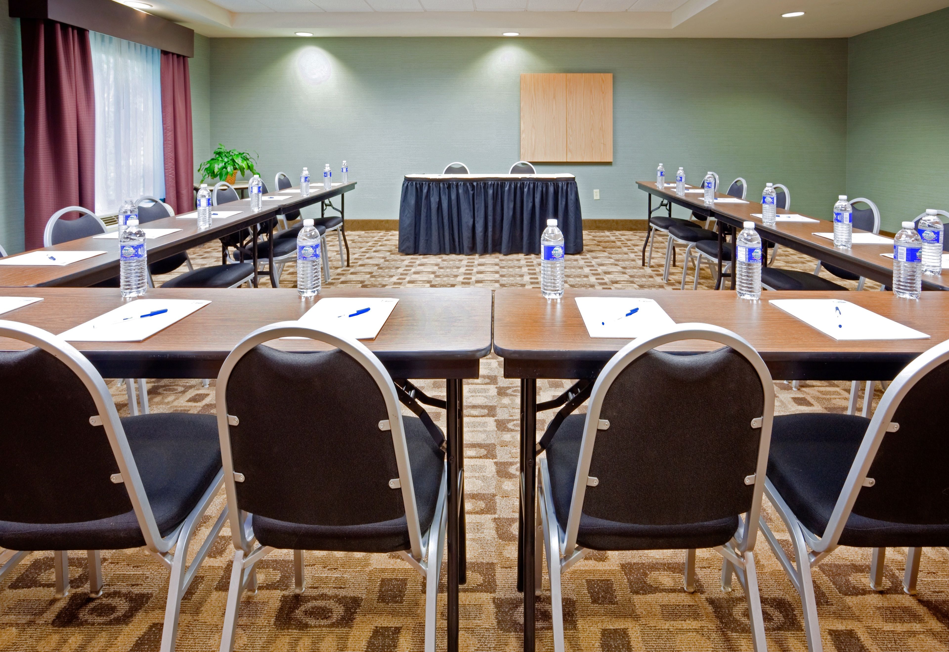 Holiday Inn Express Apex - Raleigh