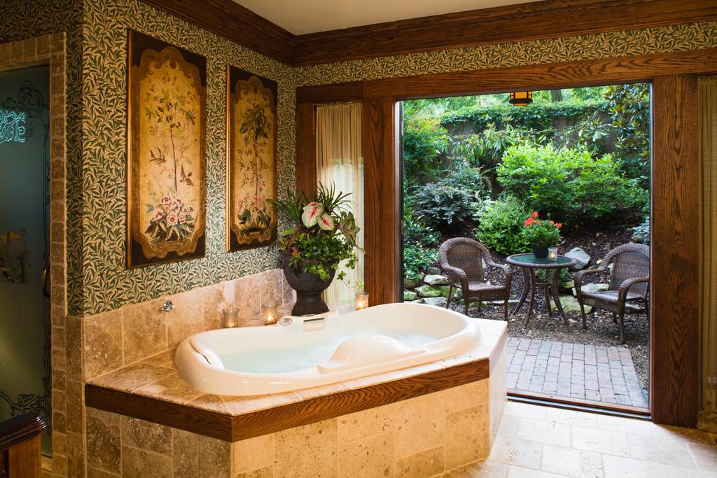 1900 Inn on Montford