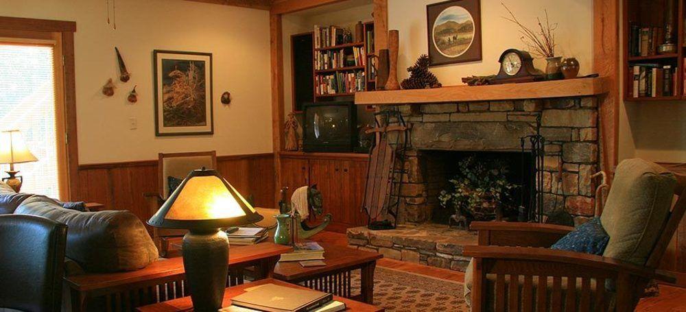 Bent Creek Lodge Bed & Breakfast